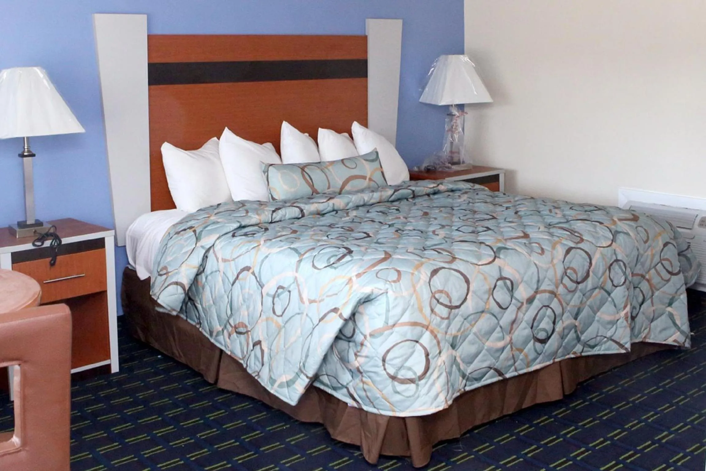 Bed in Days Inn by Wyndham - Cape Cod