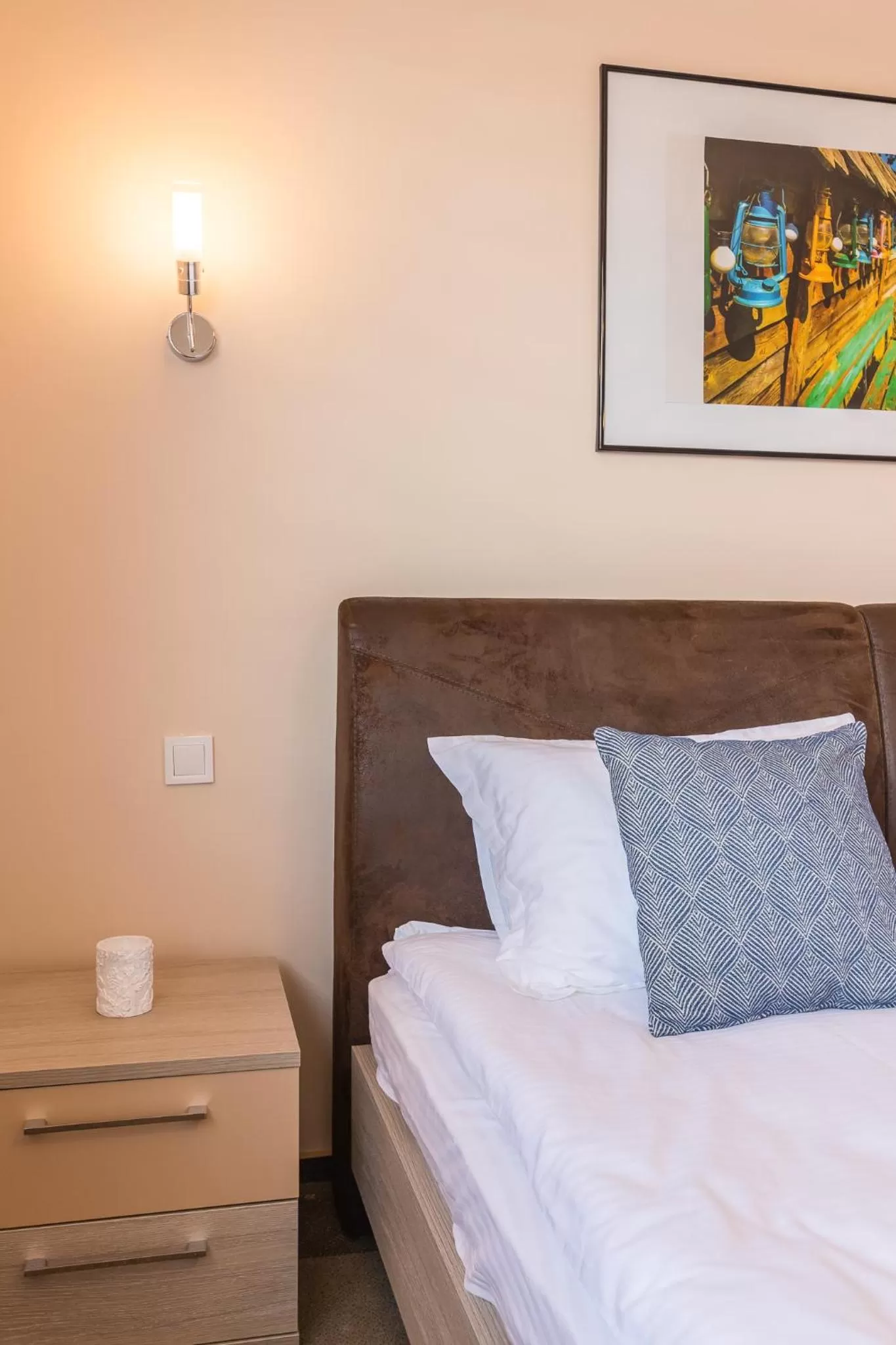 Bed in Pensiunea Select Central