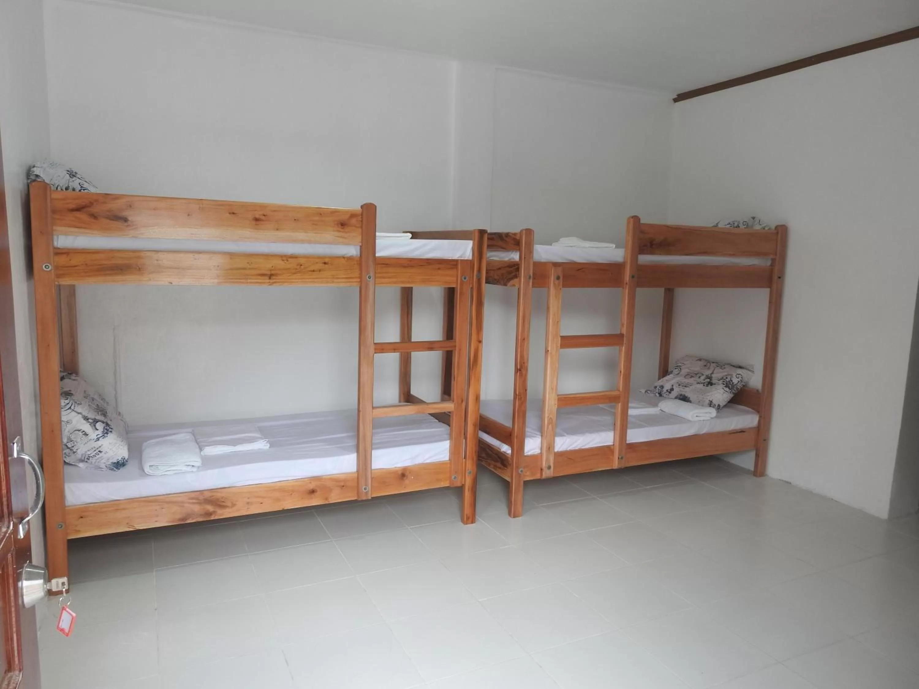 Bunk Bed in Pacifico Seaside Lodge