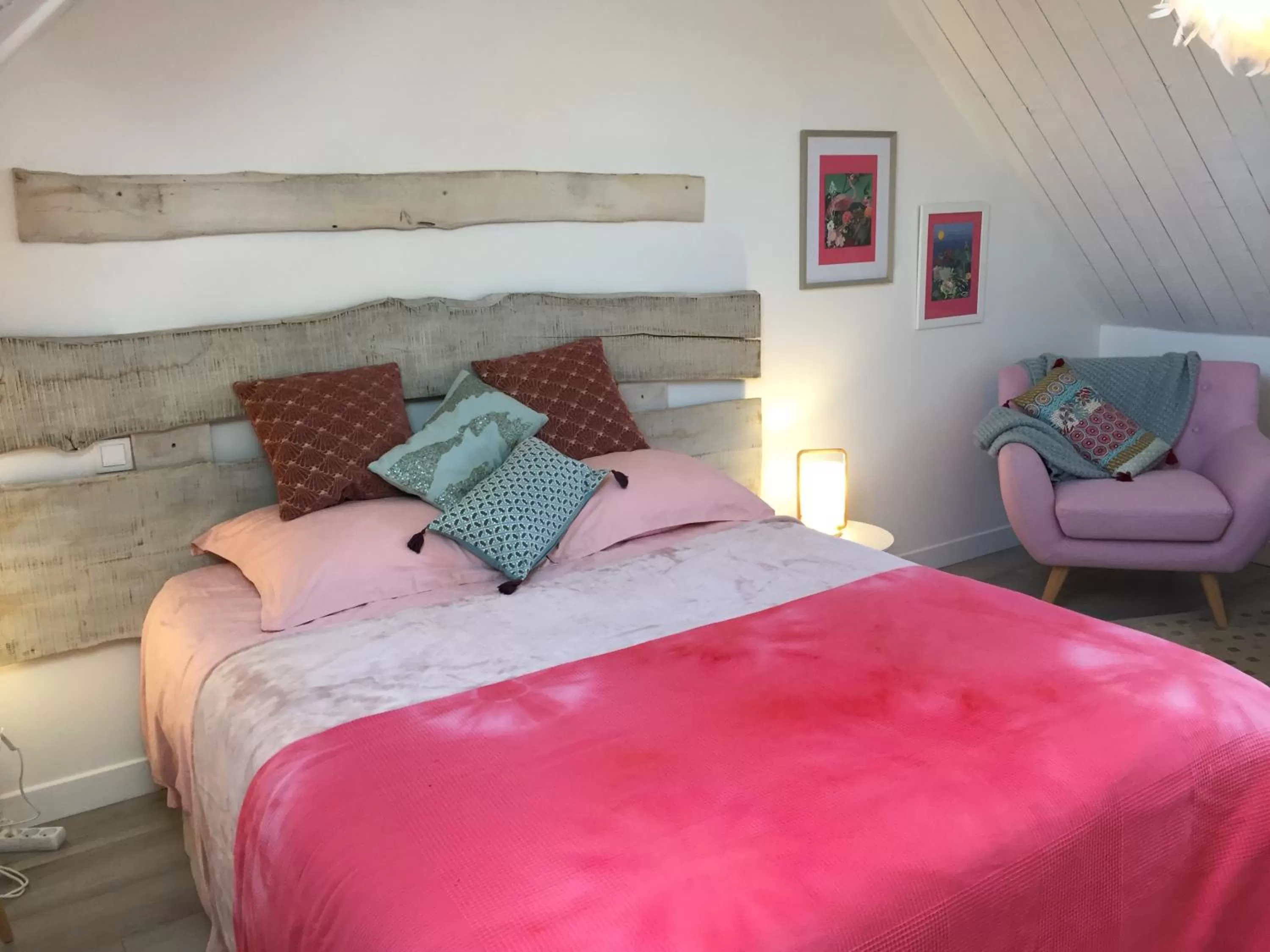 Photo of the whole room, Bed in Les 3 Koïs