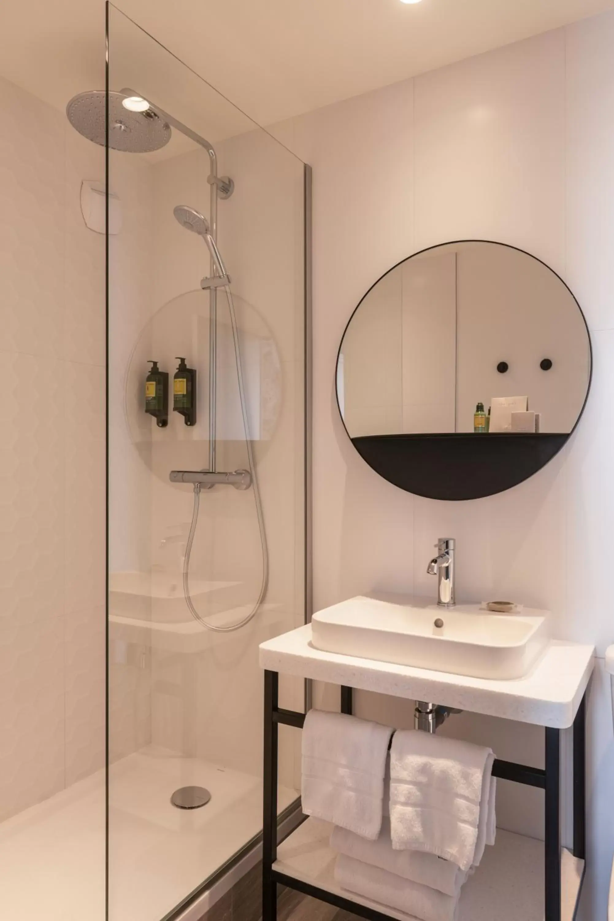 Standard Double Room in Hotel Prelude Opera Standard Double Room in Hotel Prelude Opera