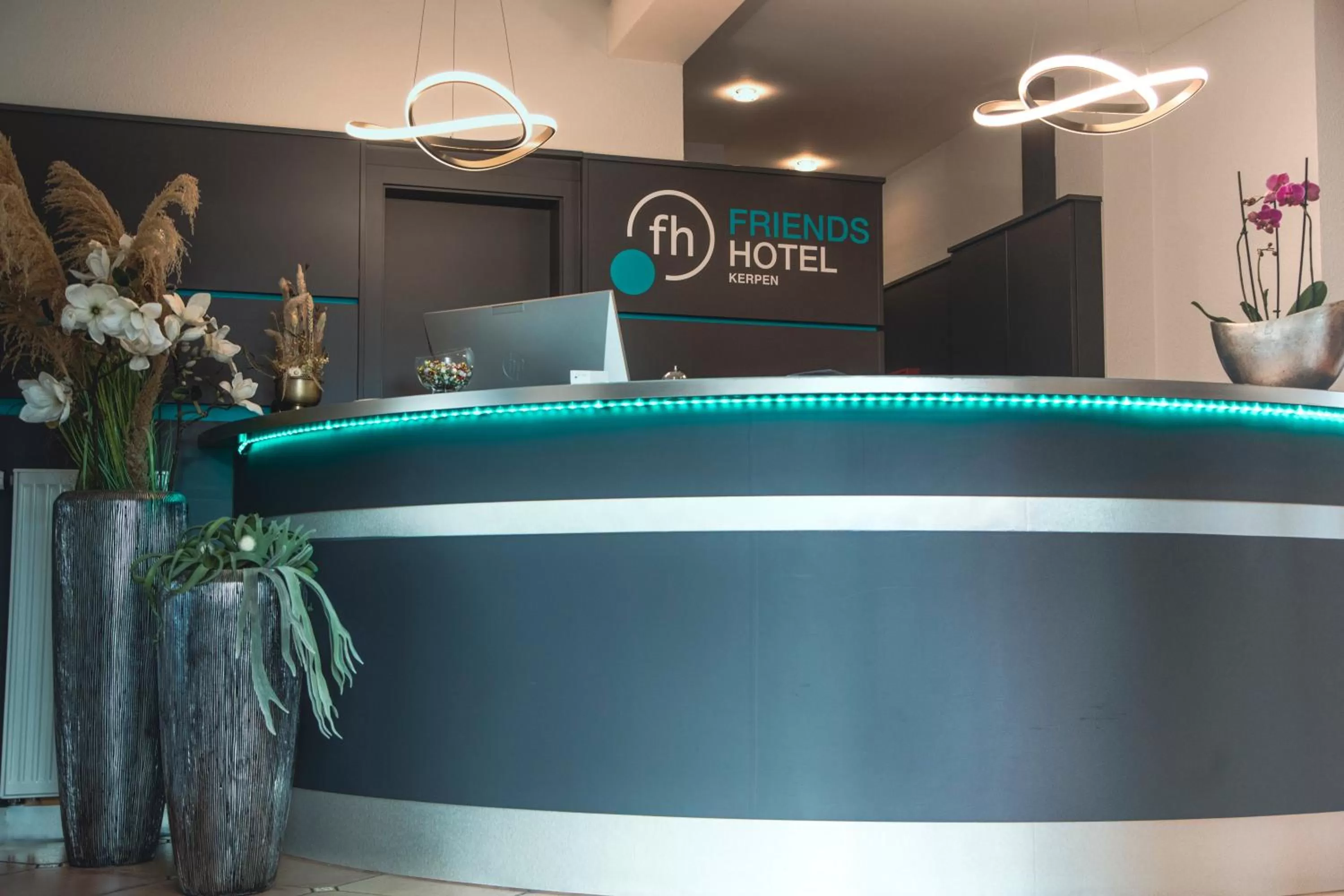 Lobby or reception in Friends Hotel Kerpen