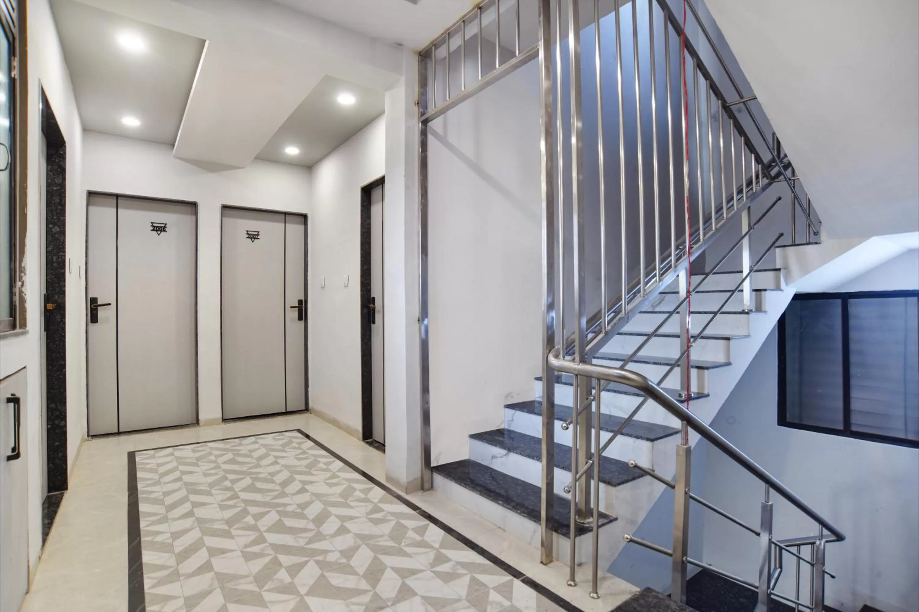 Lobby or reception in Fabhotel Grand Blue