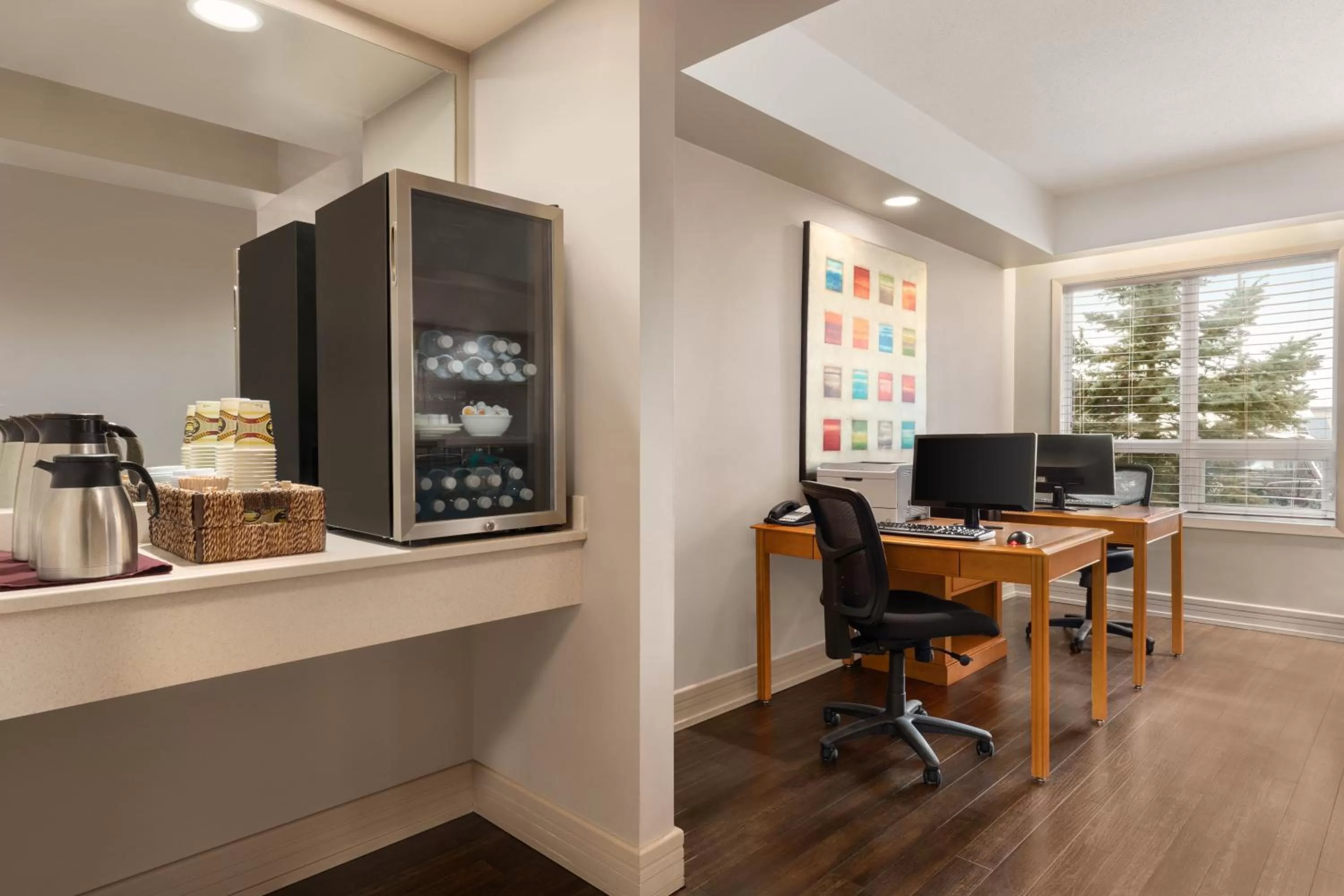 Business facilities in Royal Hotel Calgary, Trademark Collection by Wyndham