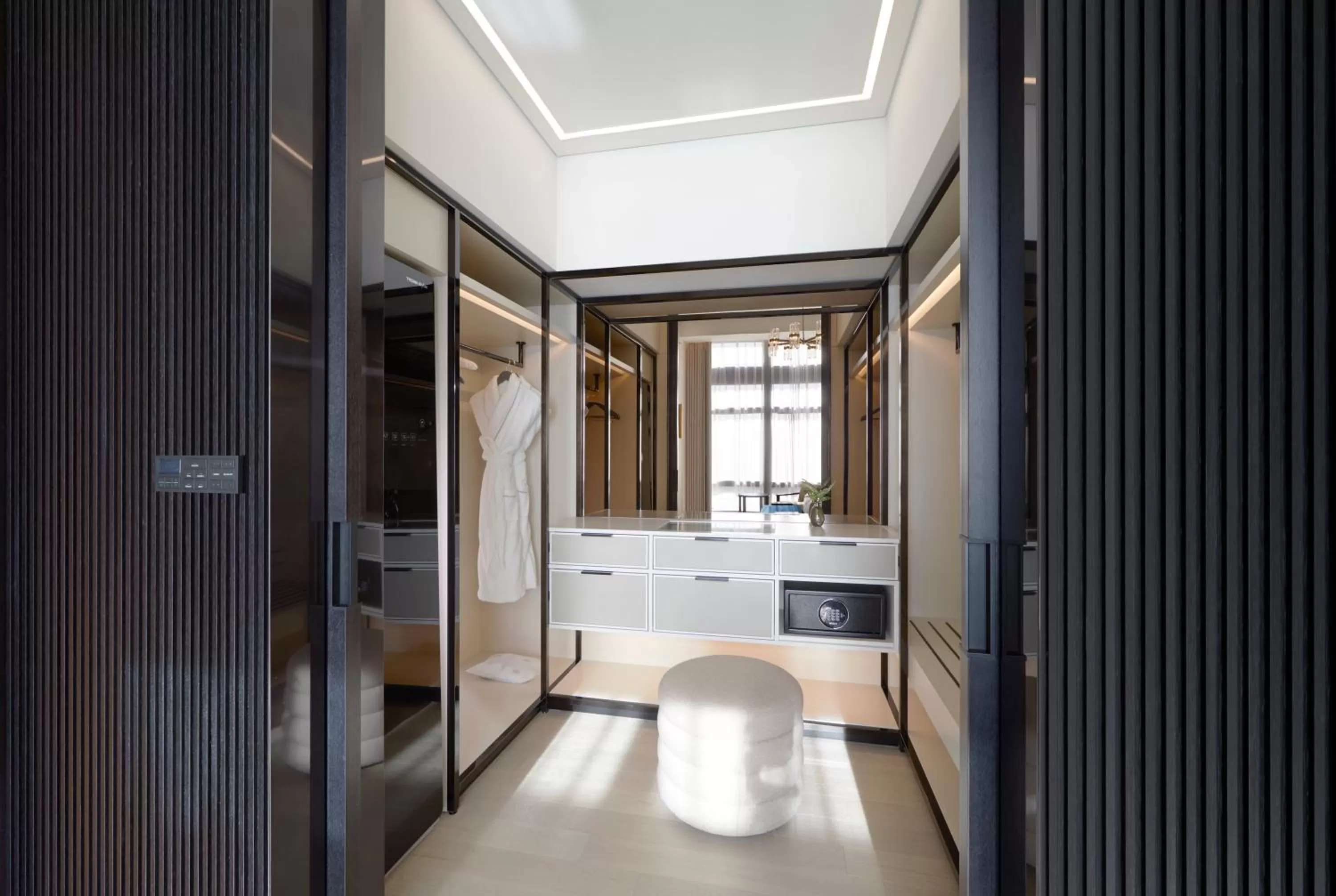 Photo of the whole room in Grand InterContinental Seoul Parnas by IHG