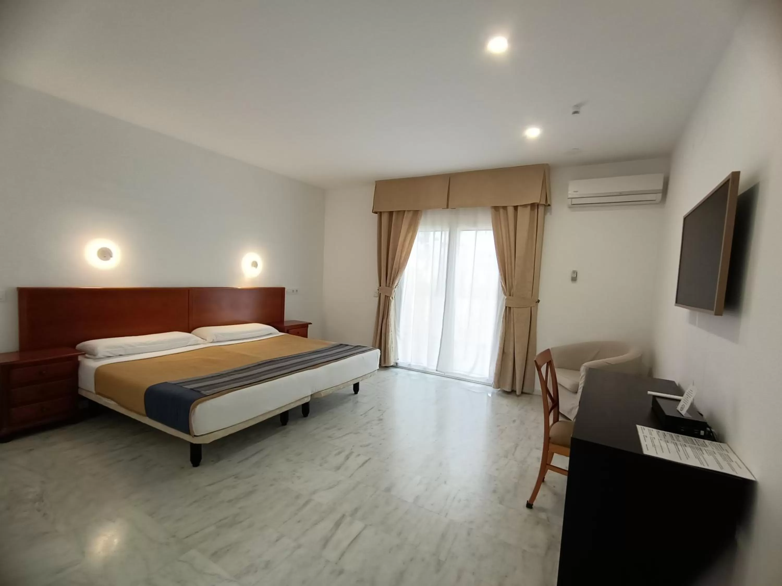 Bed in La Luna Blanca