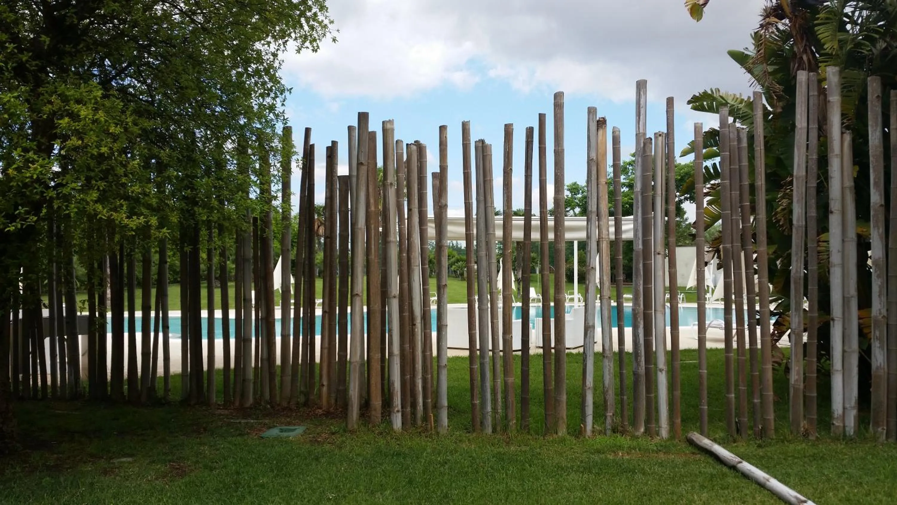 Swimming pool in Arthotel & Park Lecce