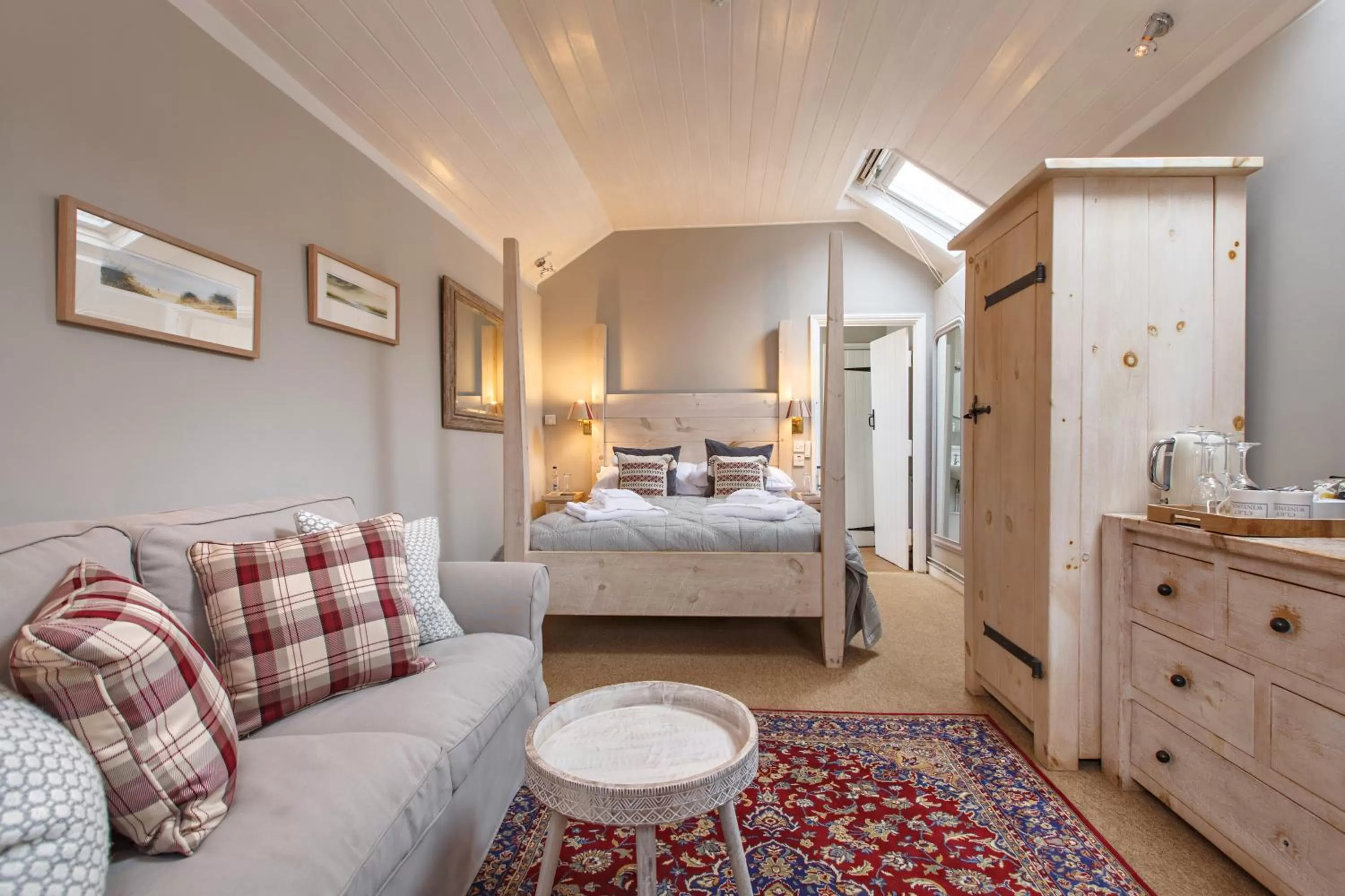 Bedroom, Bed in Cley Windmill