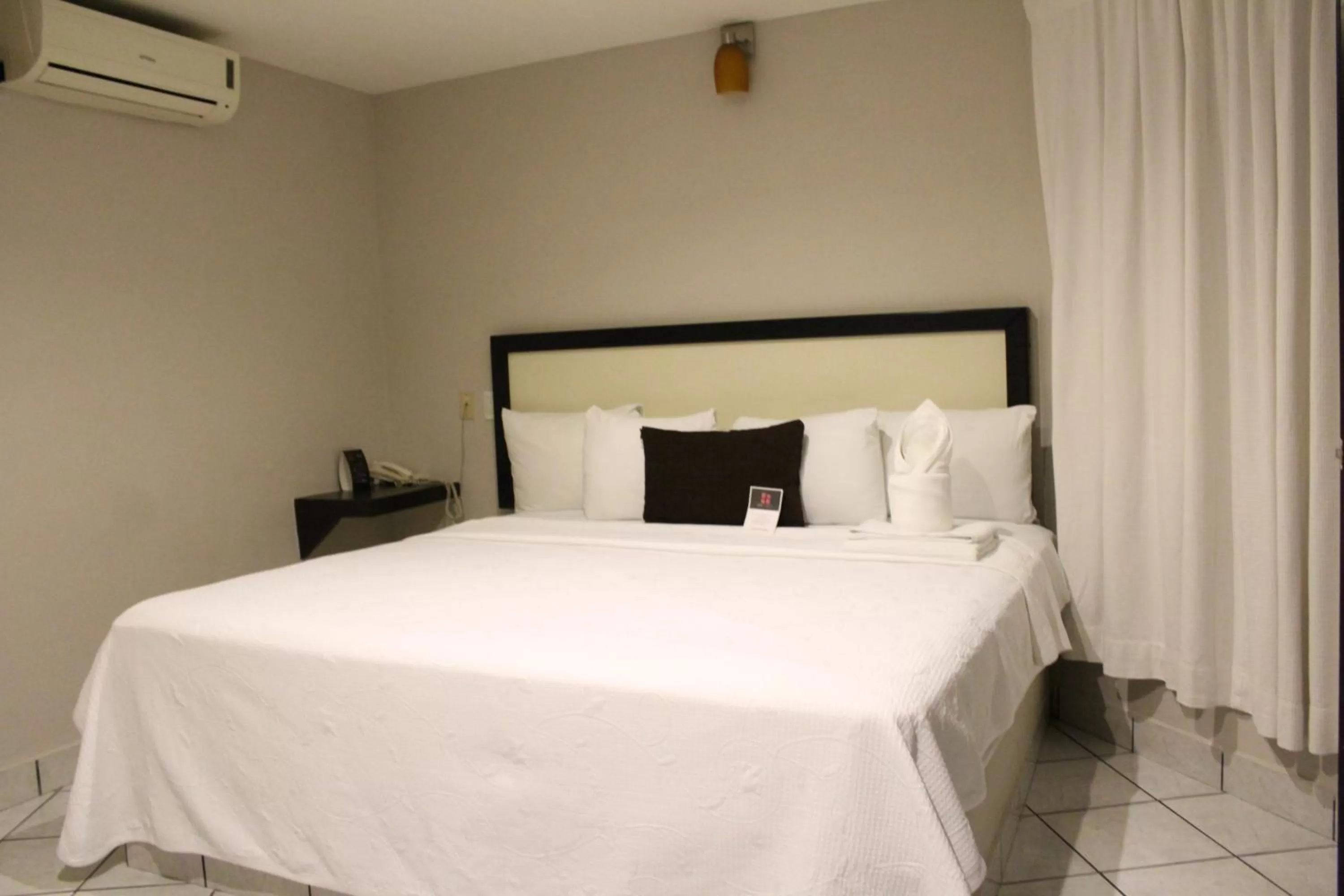 Bed in Hotel Florencia Poza Rica