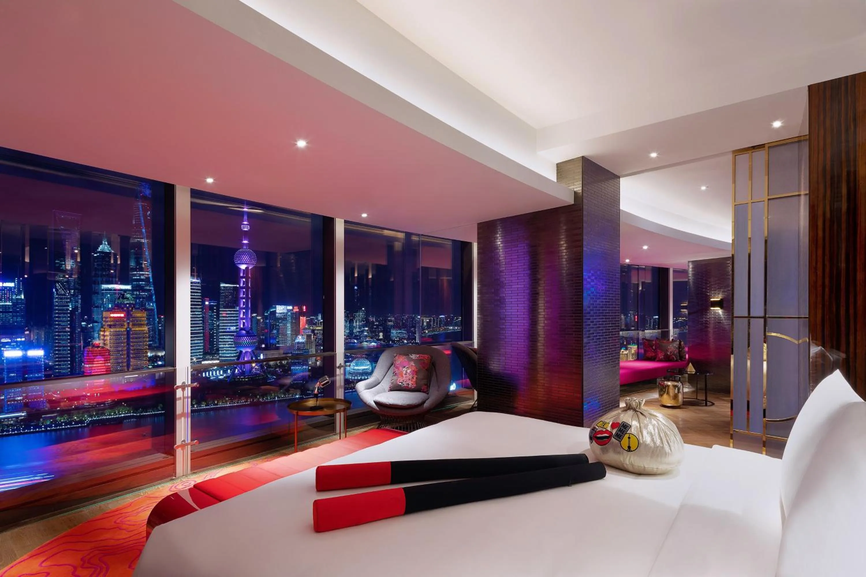 Photo of the whole room, Bed in W Shanghai - The Bund