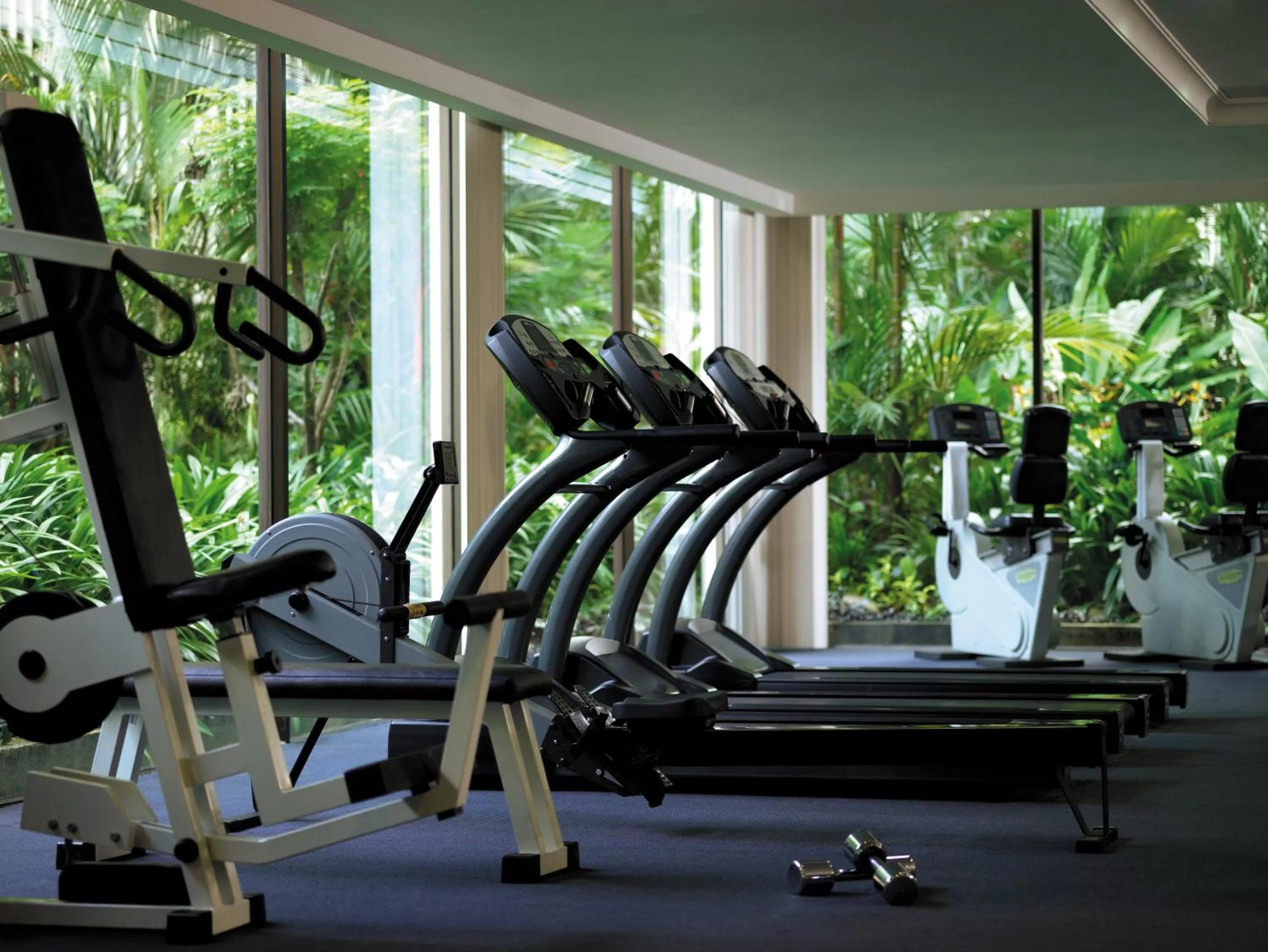 Fitness centre/facilities in Shangri-La Kuala Lumpur