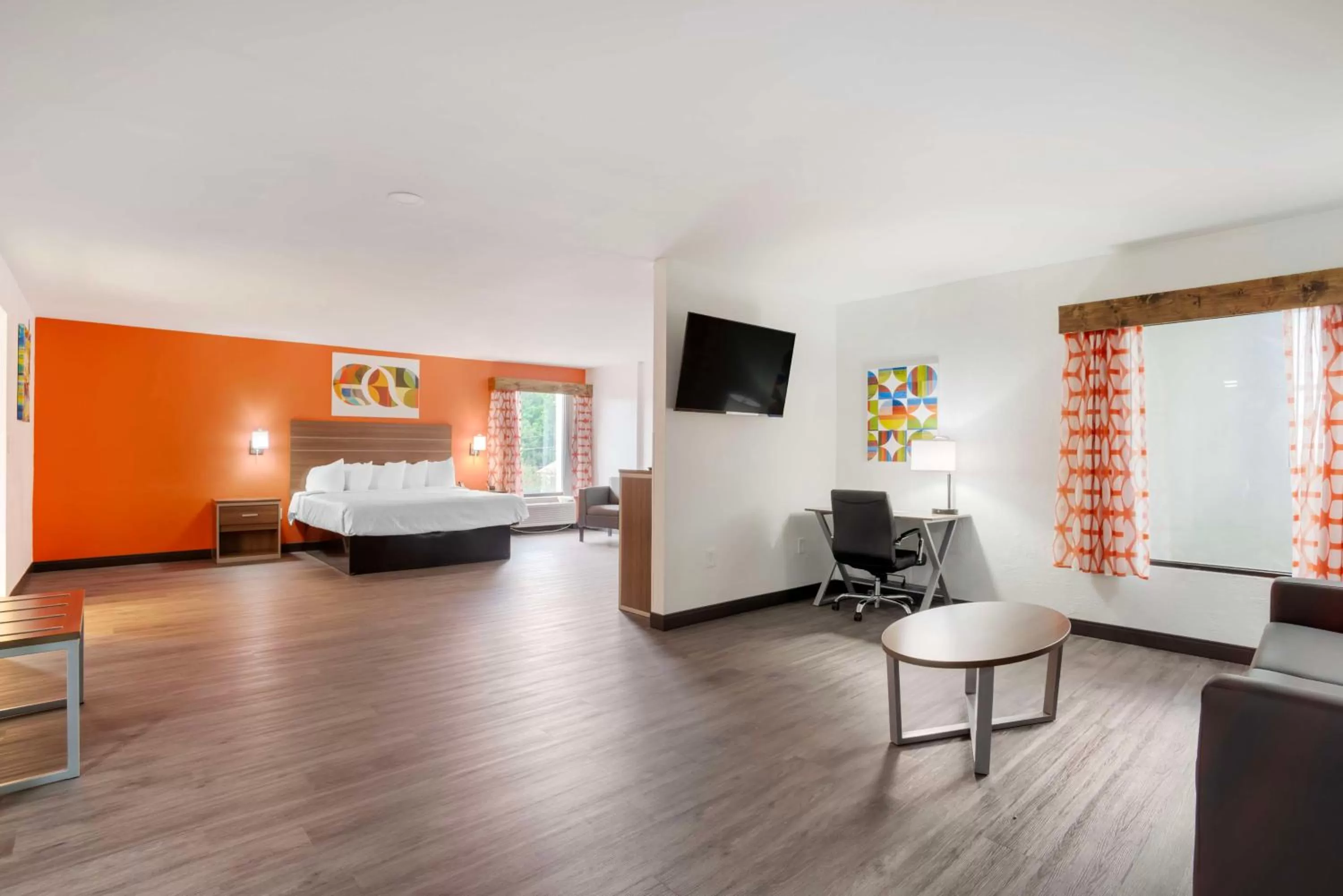 Photo of the whole room, Bed in Best Western Statesville Inn