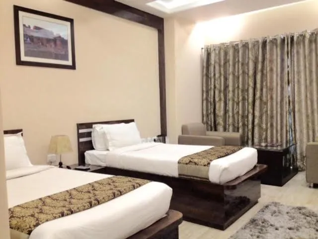 Bed in Madhuvan Palace