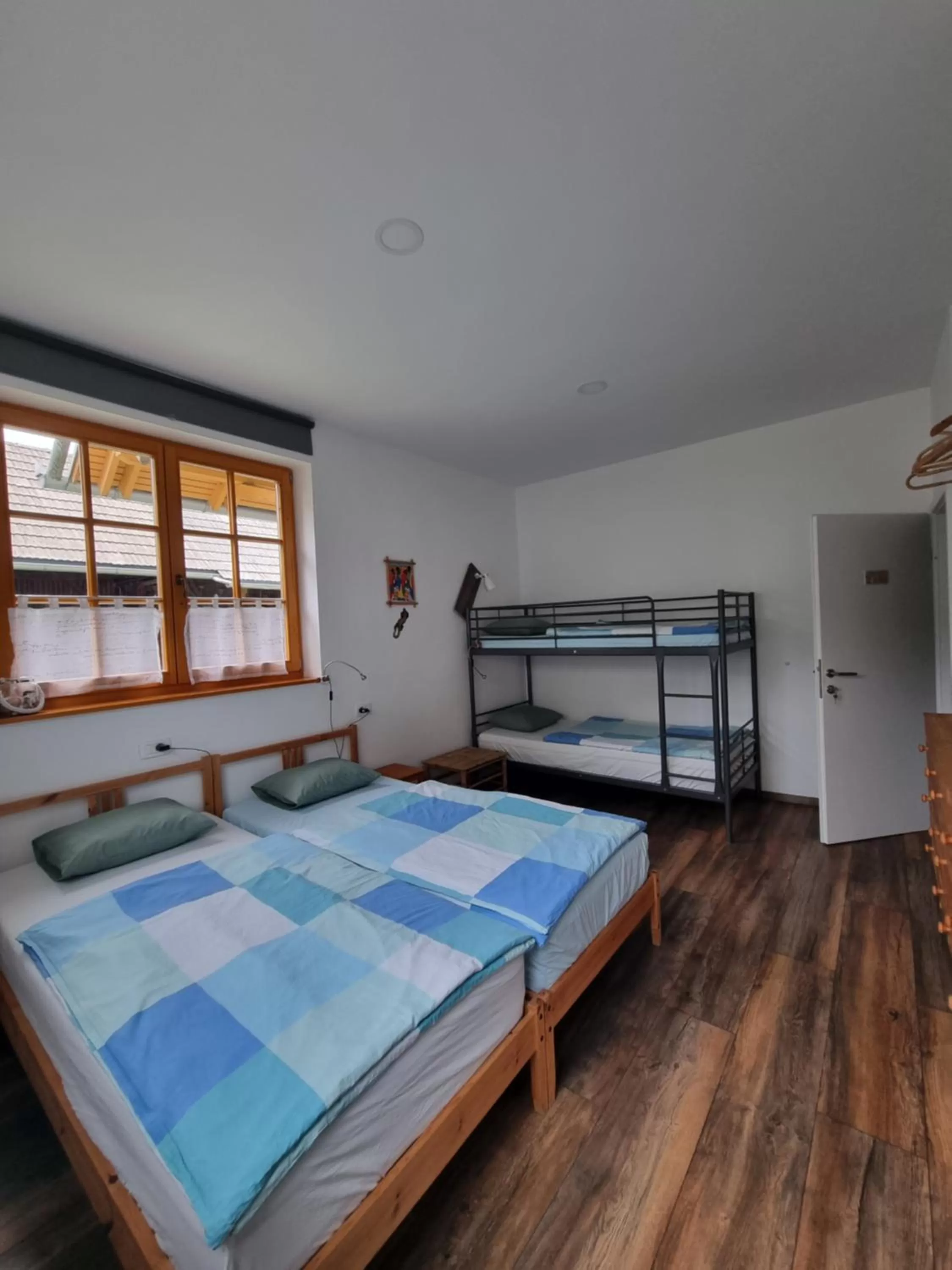 BikeSki family hotel, b&b, apartaments, rooms