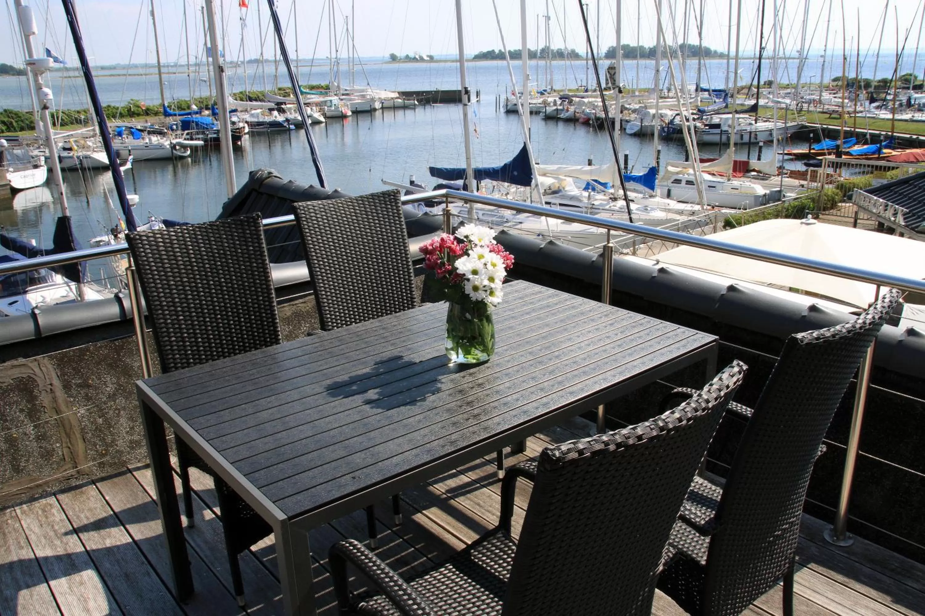 Penthouse Apartment in Meerblick Lemkenhafen