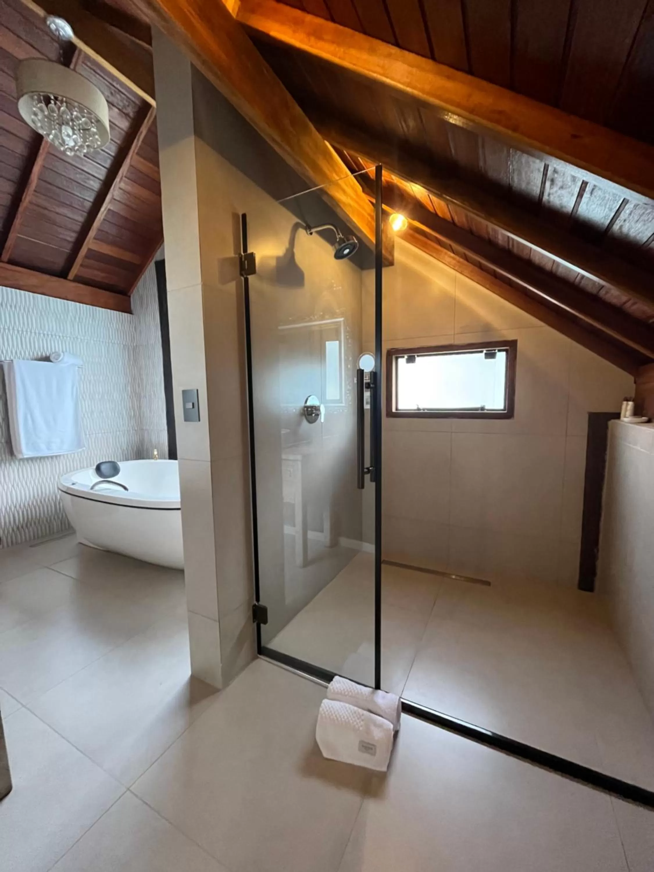 Hot Tub, Bathroom in Pousada Dona Bendita