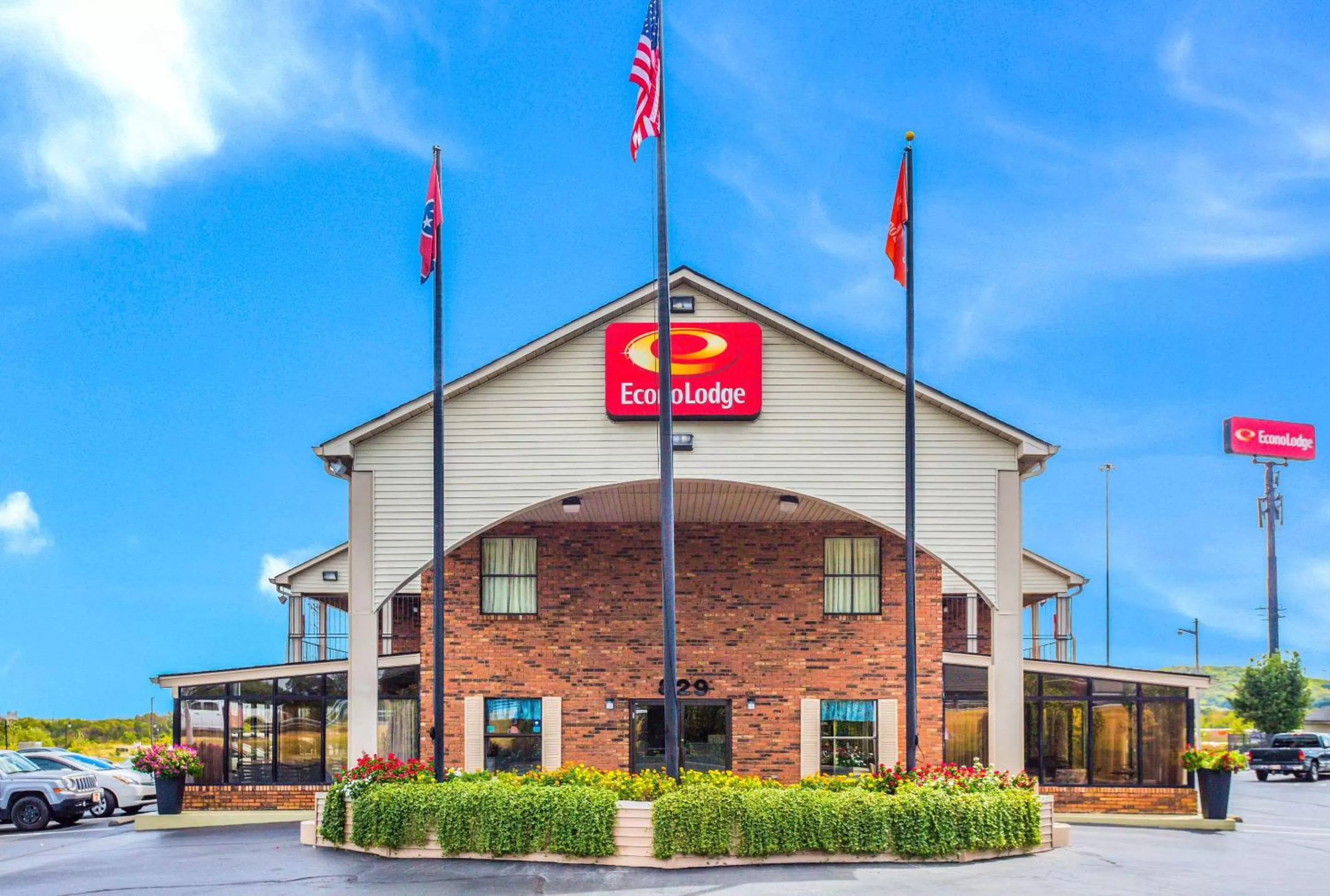 Property building in Econo Lodge Lebanon