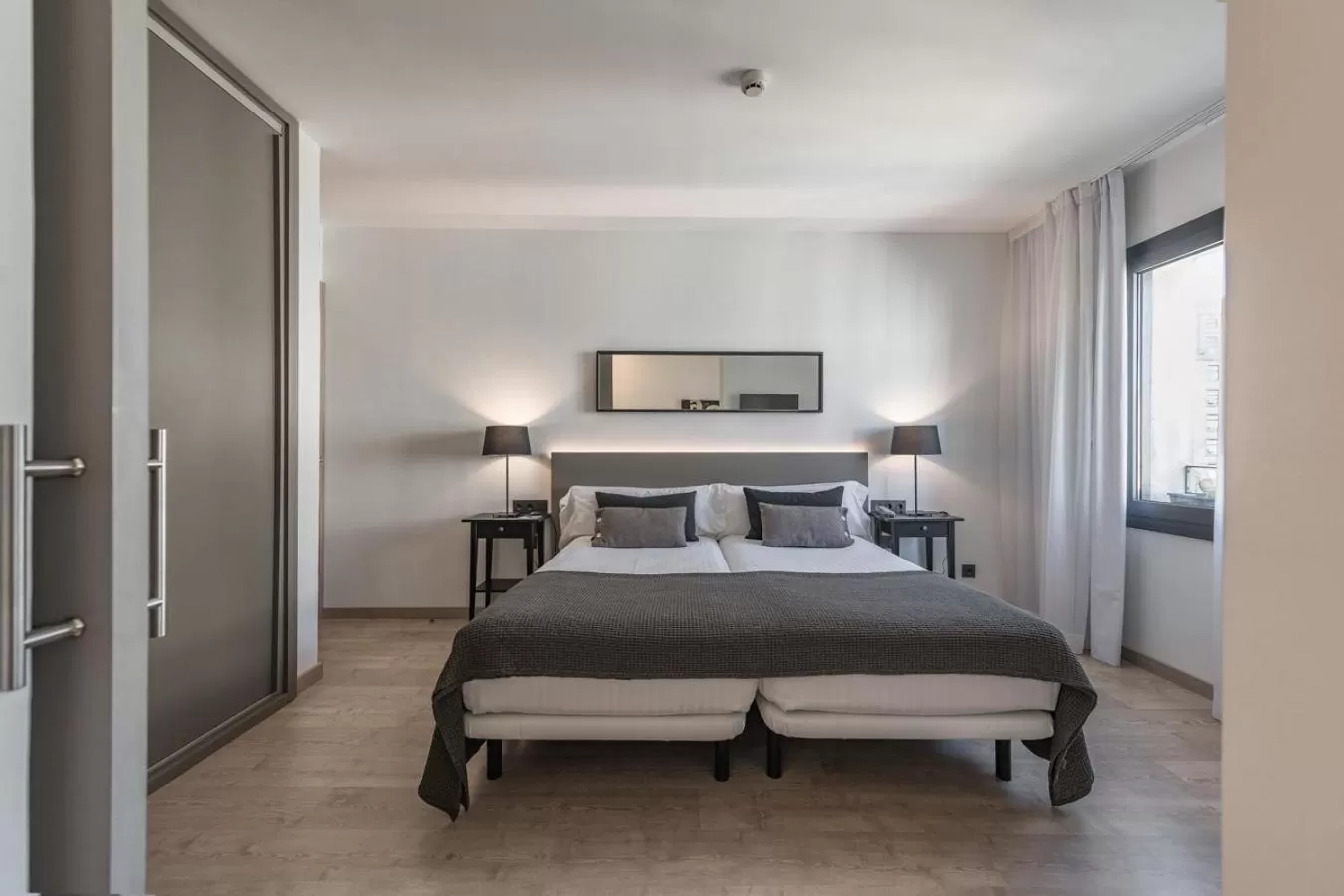 Bed in Hotel Paseo de Gracia