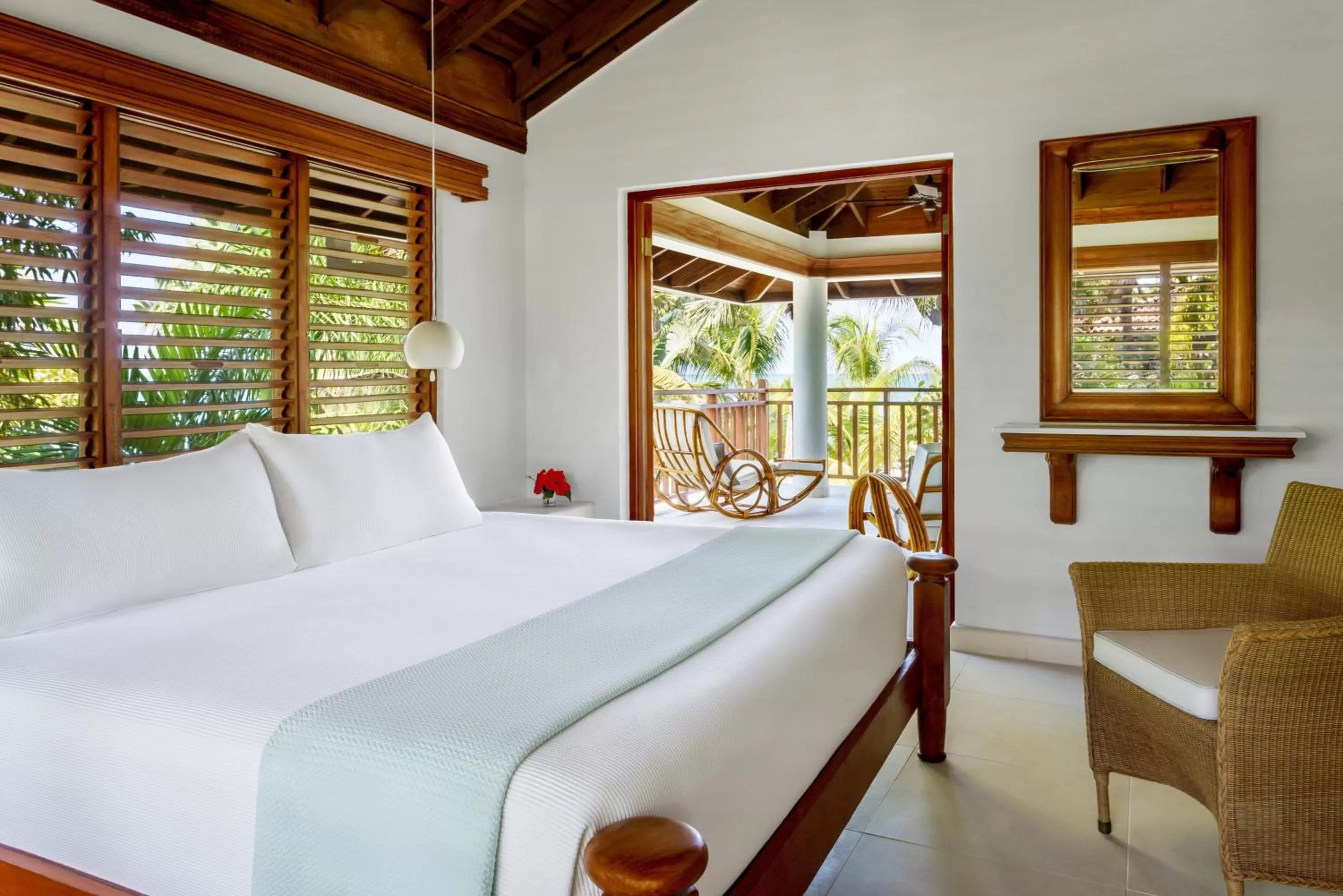 Bed in Couples Swept Away