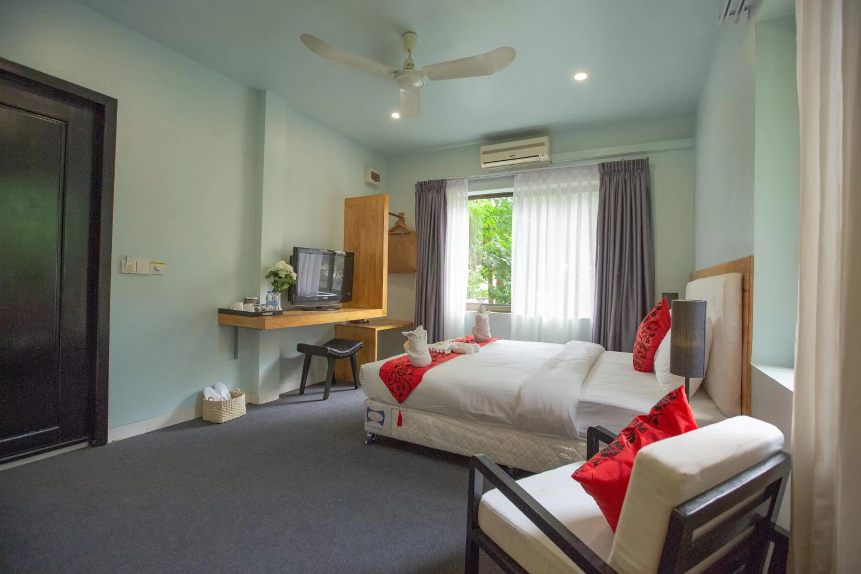 TV and multimedia, Bed in Bamboo9 Boutique