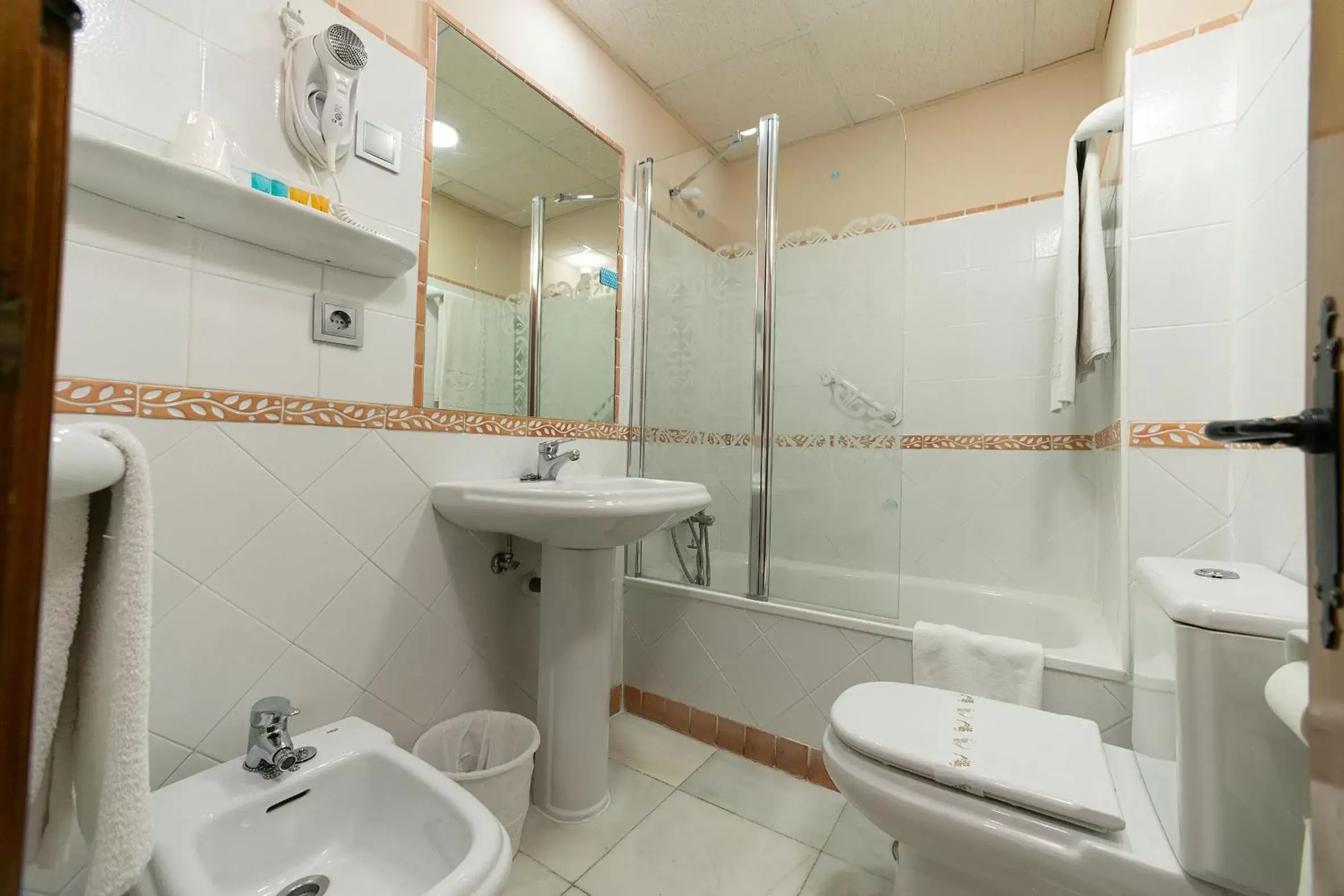 Double Room in Hotel Casa Museo de la Mezquita Double Room in Hotel Casa Museo de la Mezquita