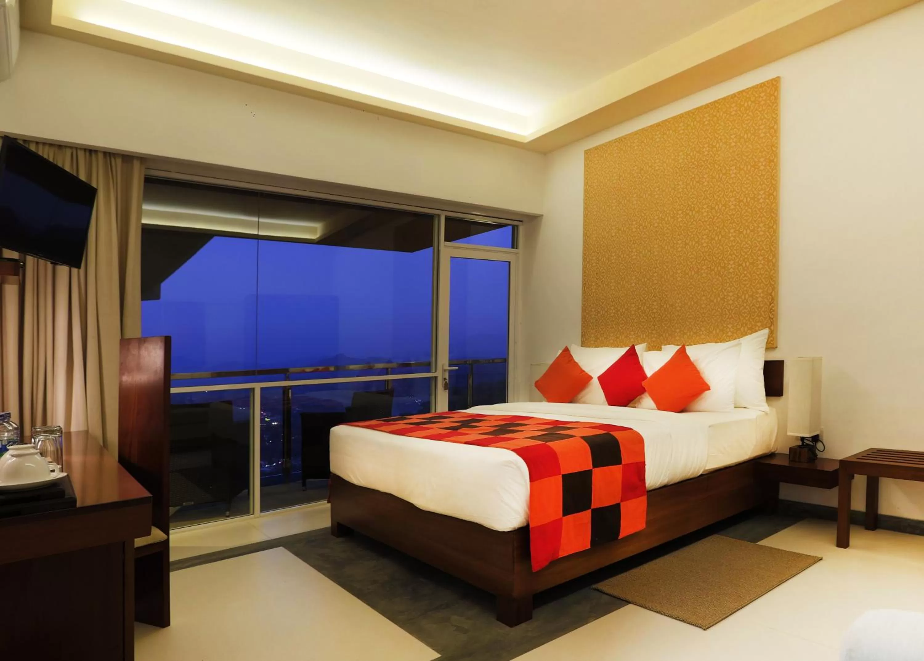 Bedroom, Bed in Mount Blue Kandy