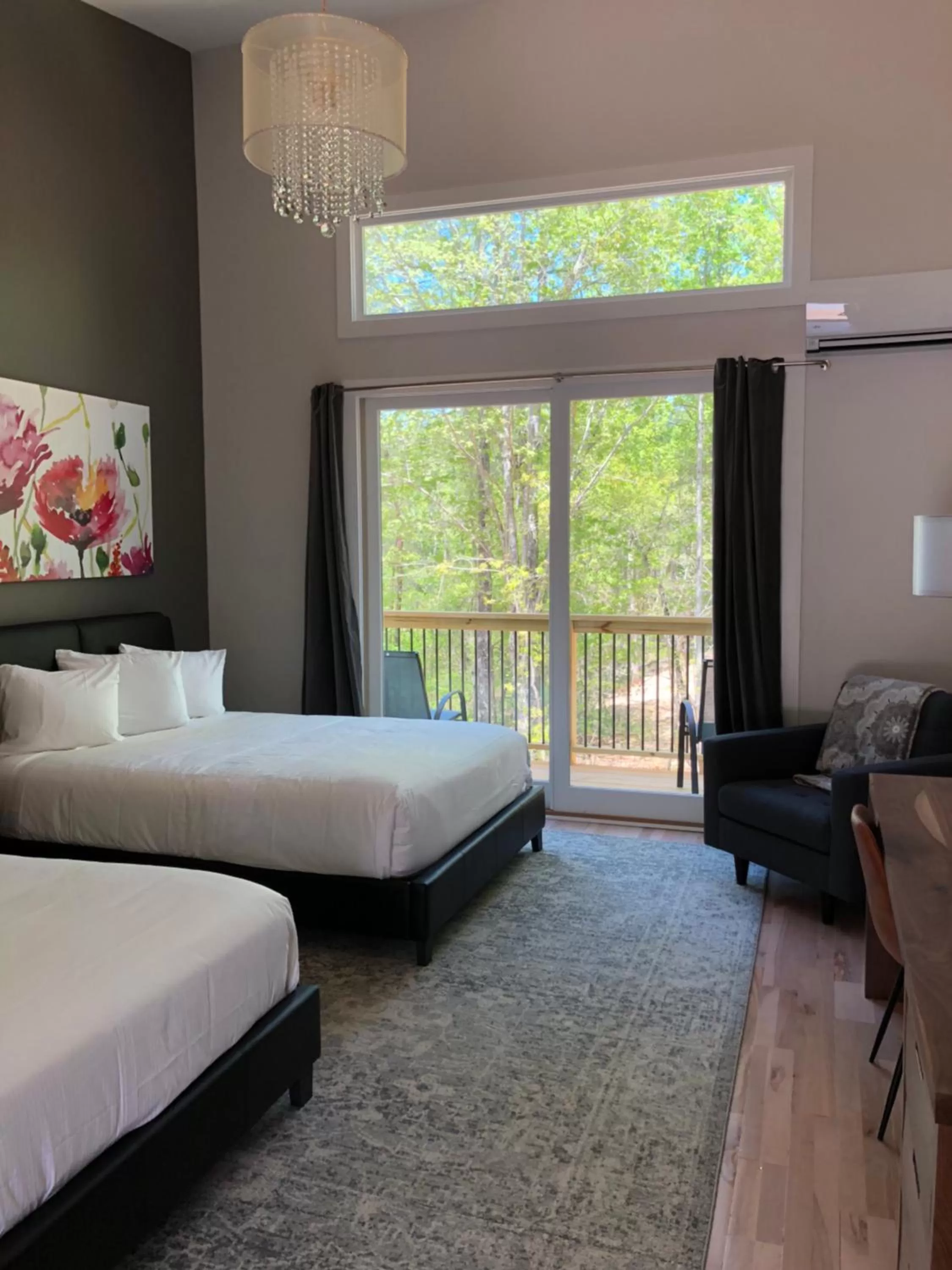 Bed in The Limelight Inn