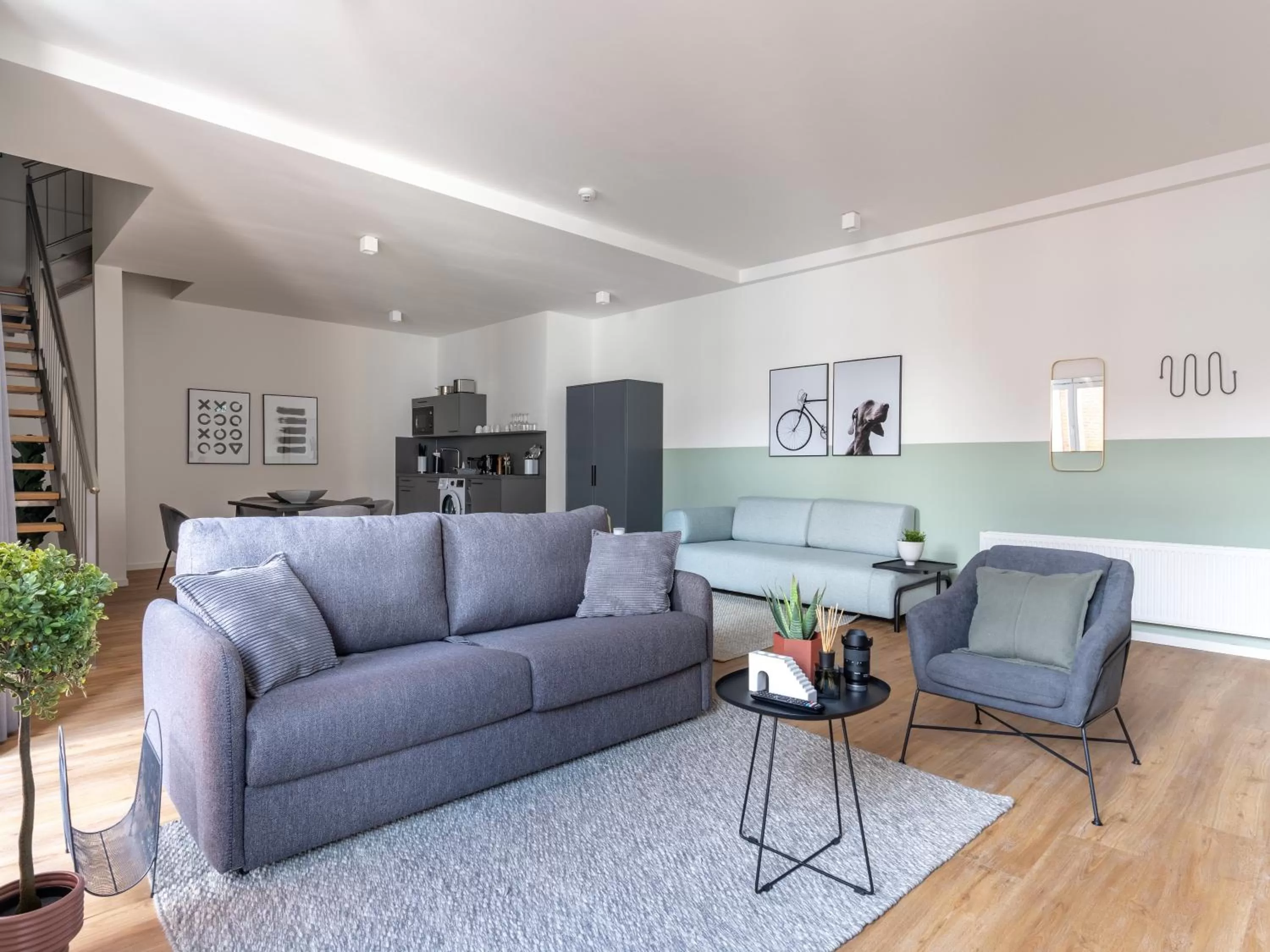 Living room in Limehome Erfurt Schmidtstedter Straße