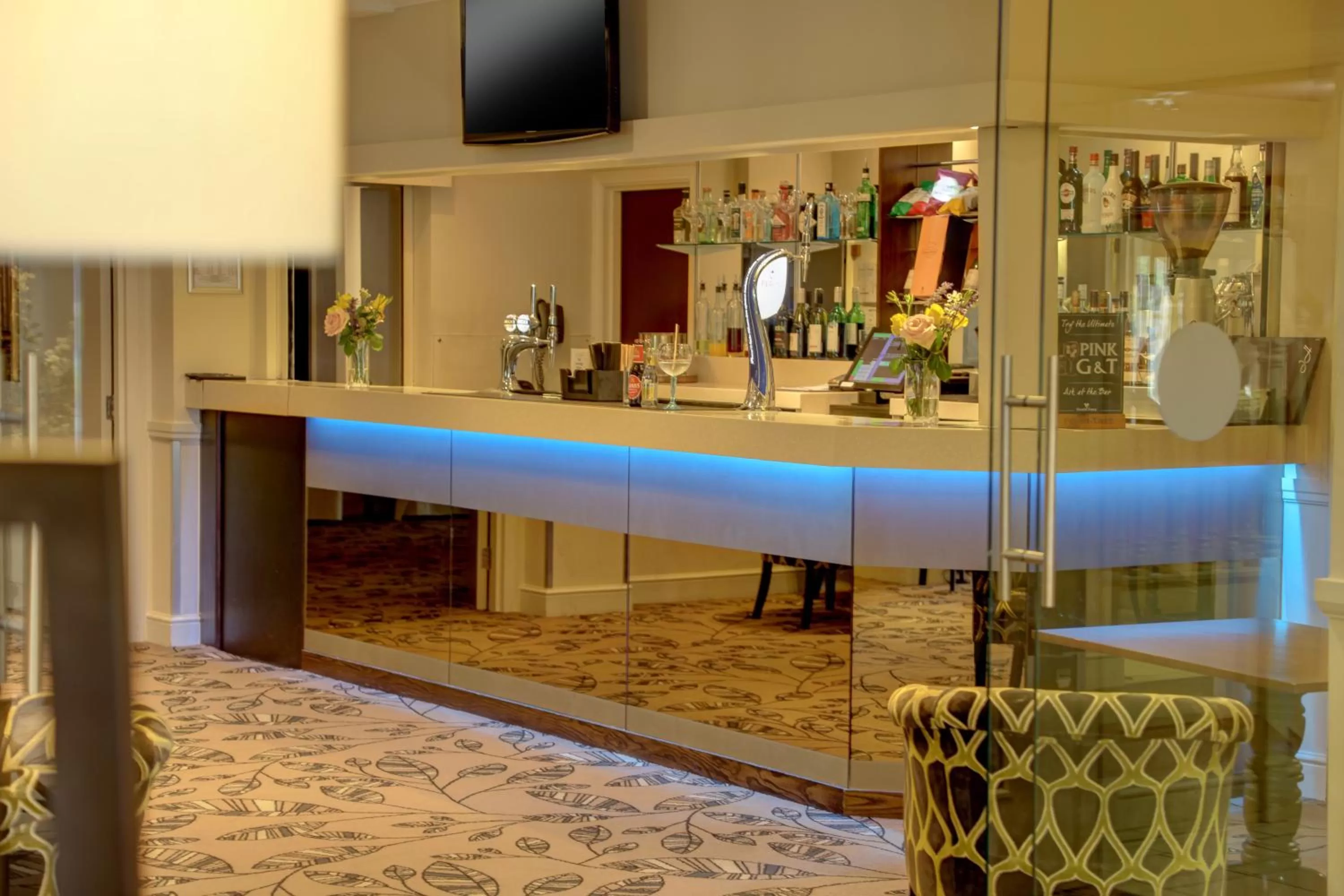Lounge or bar in Ivy Hill Hotel, Sure Hotel Collection by Best Western
