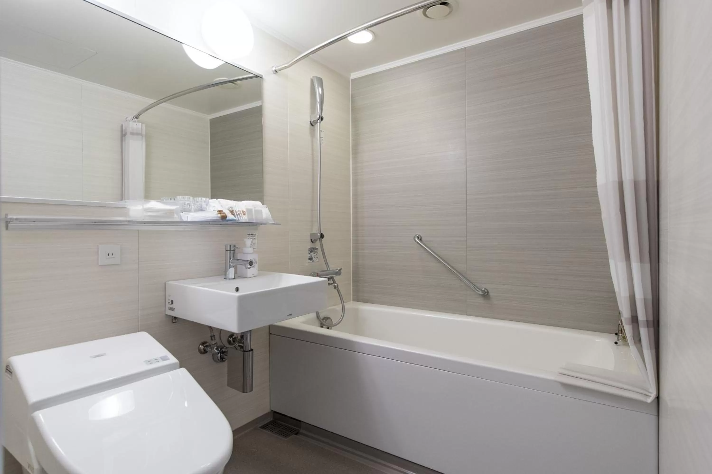 Bathroom in JR Kyushu Hotel Blossom Hakata Central