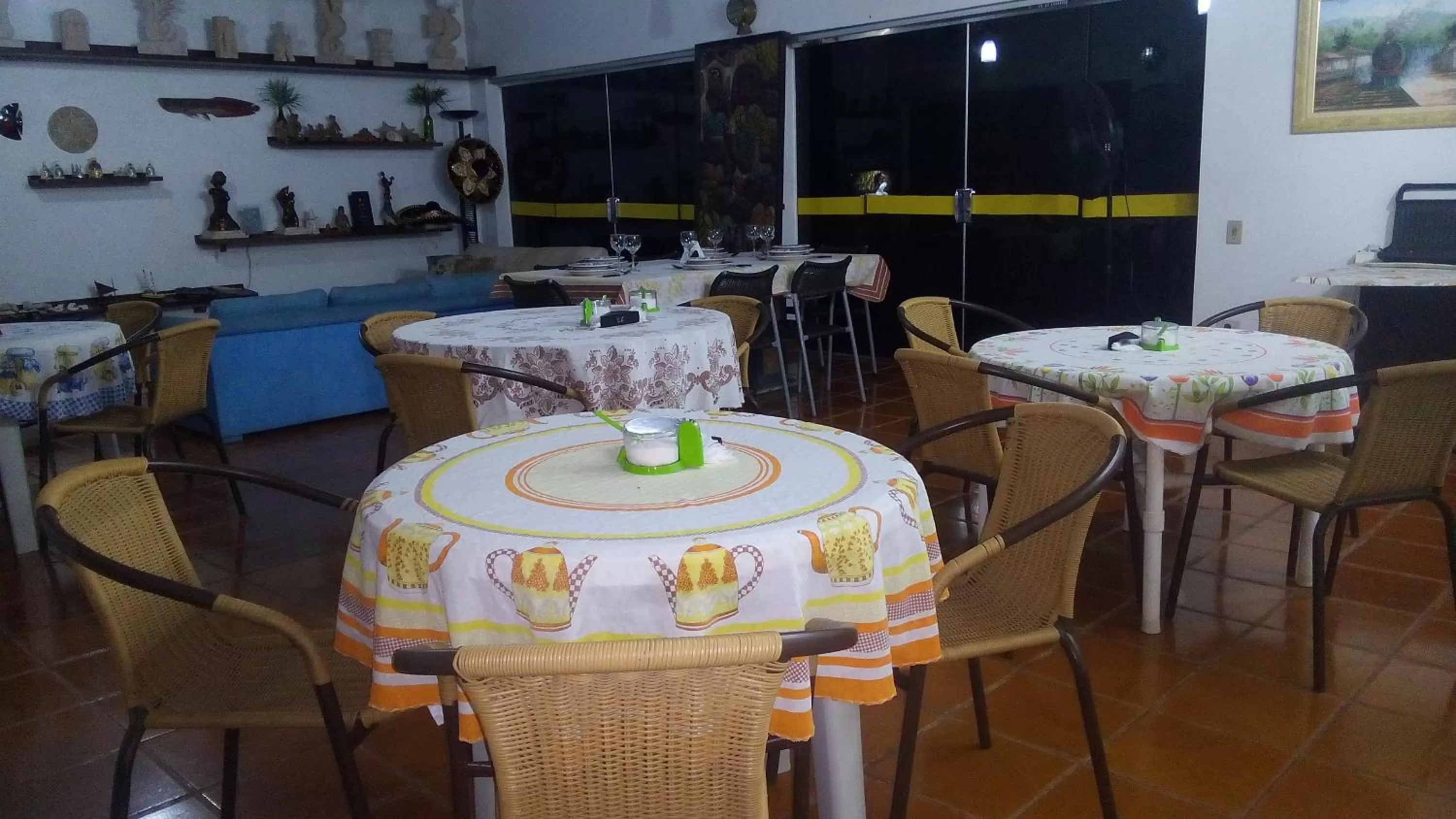 Restaurant/places to eat in Pousada Na Praia Ubatuba