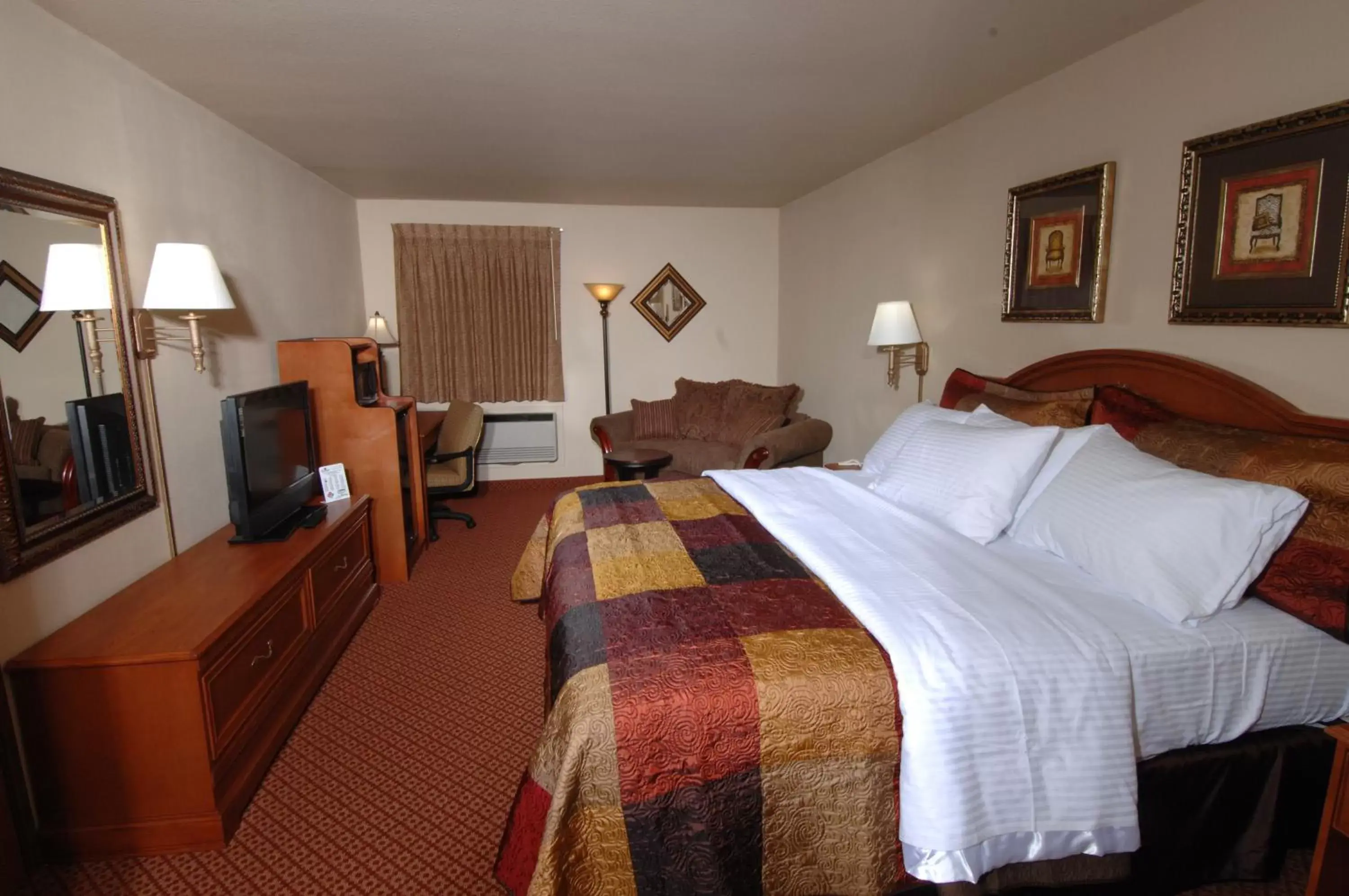 King Room in All American Inn & Suites Branson King Room in All American Inn & Suites Branson