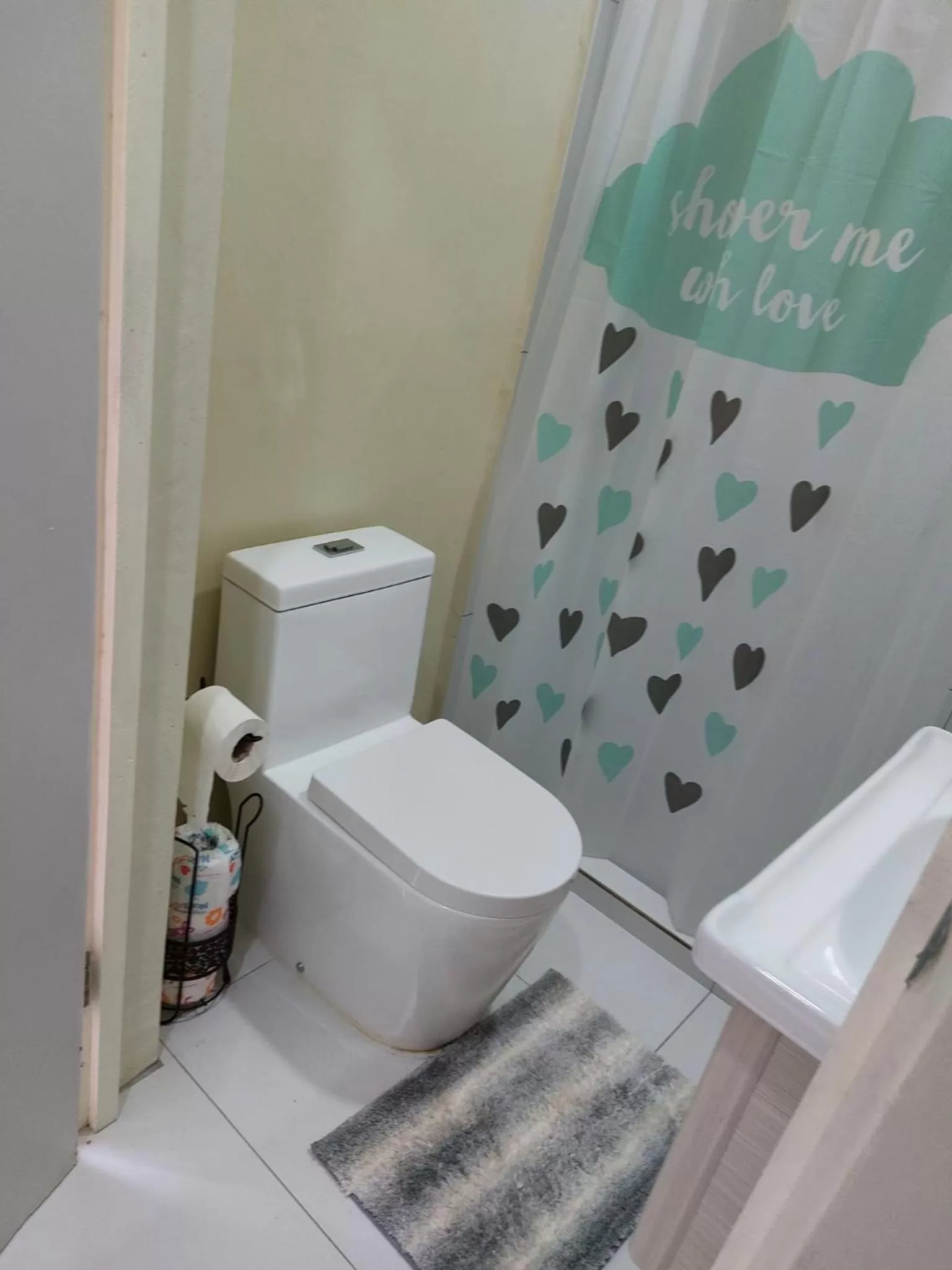 Bathroom in Curasita colour Appartments