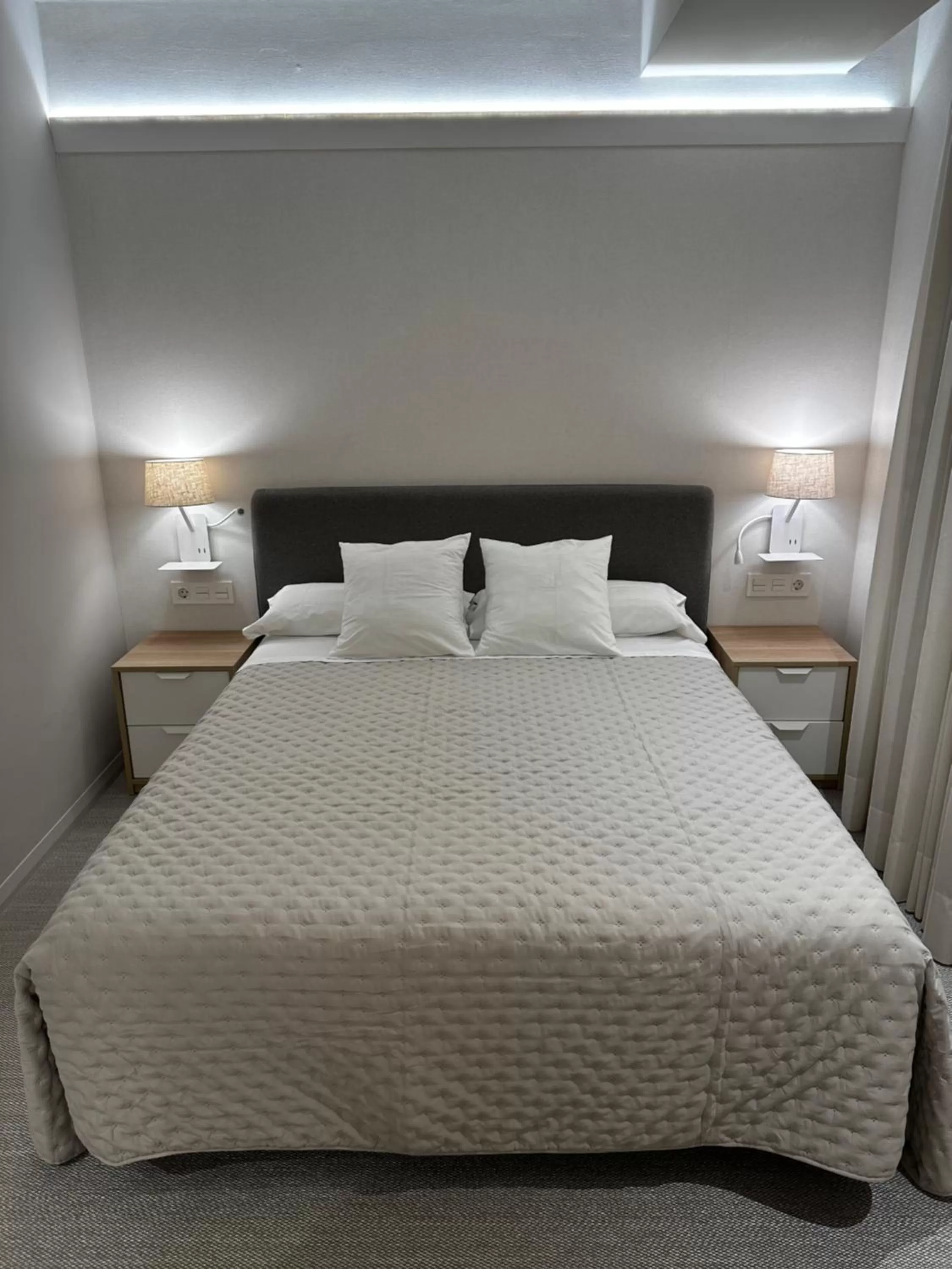 Queen Room in San Luis