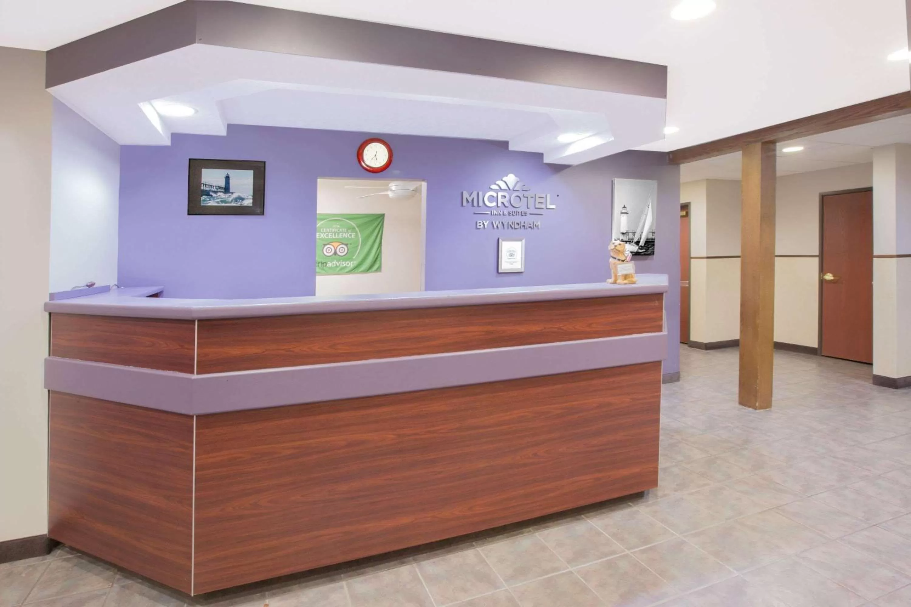 Lobby or reception in Microtel Inn and Suites Manistee