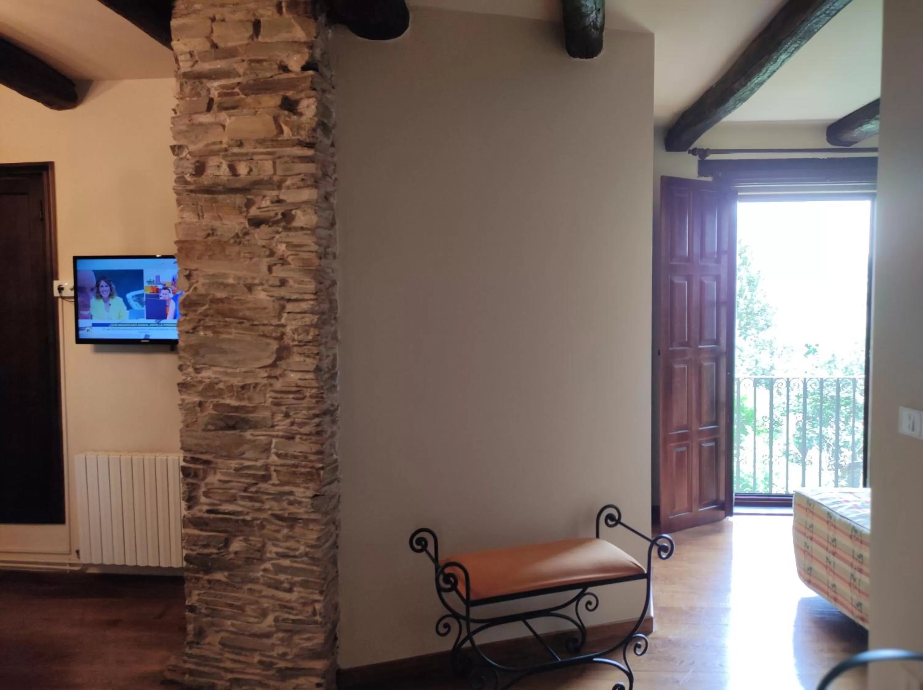 TV/Entertainment Center in Hotel Casa de Díaz