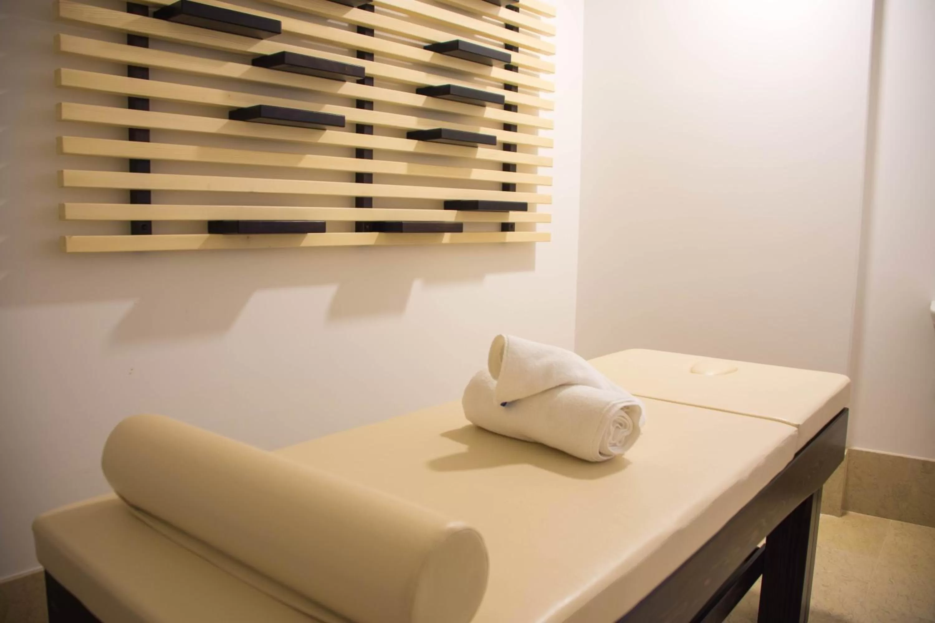 Massage in Xenon Hotel & SPA