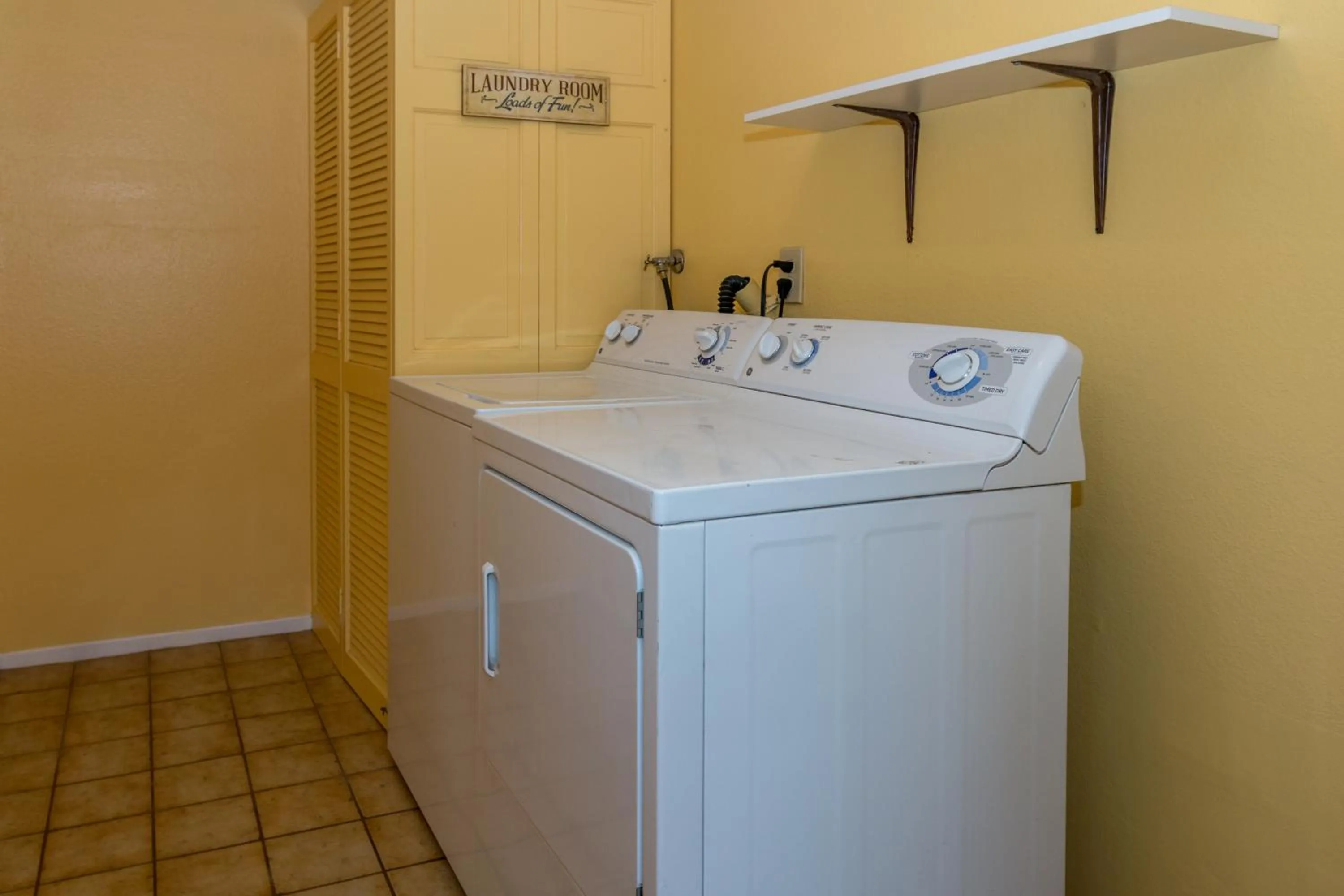 Area and facilities in Channel Island Shores