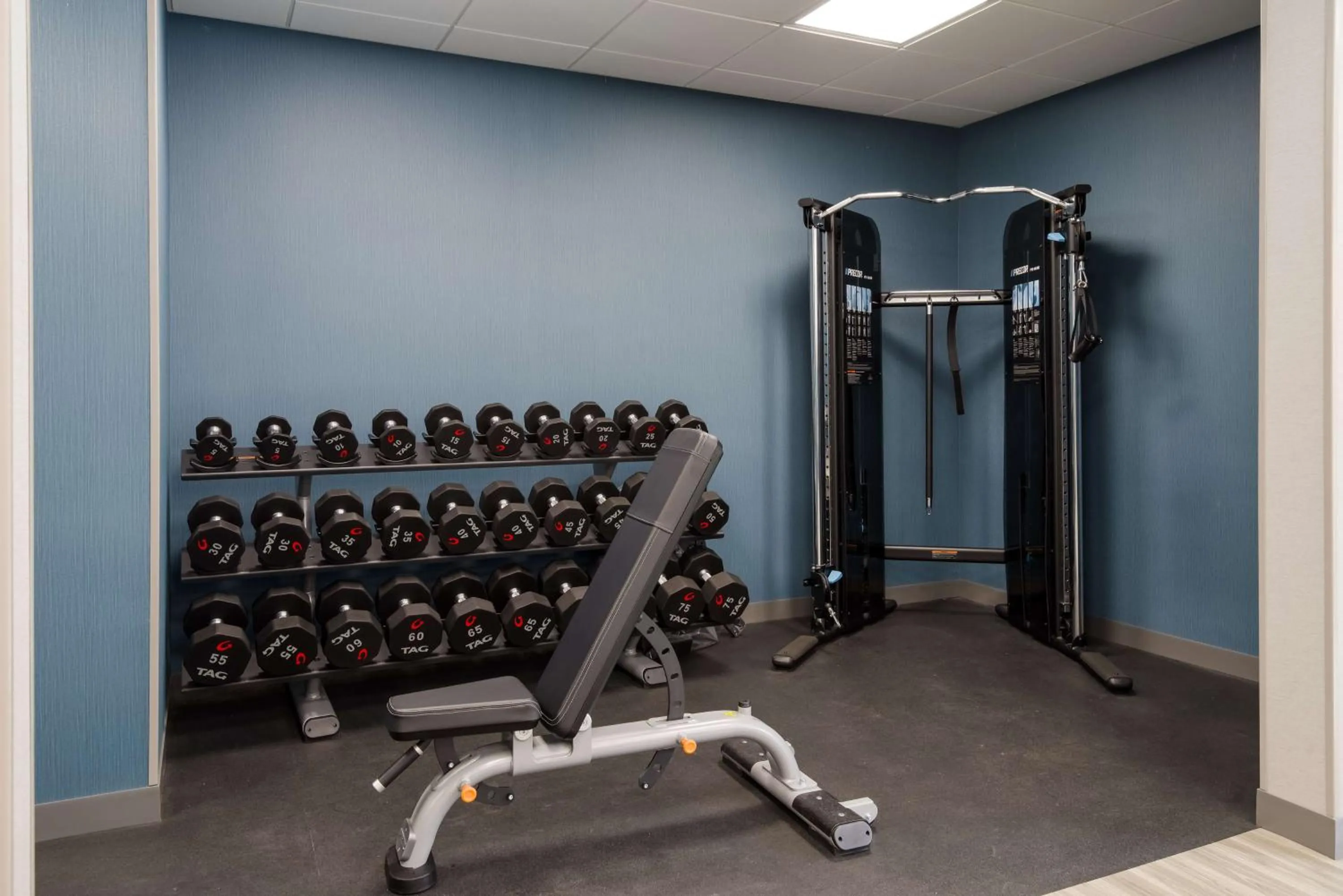 Fitness centre/facilities in Hampton Inn Concord