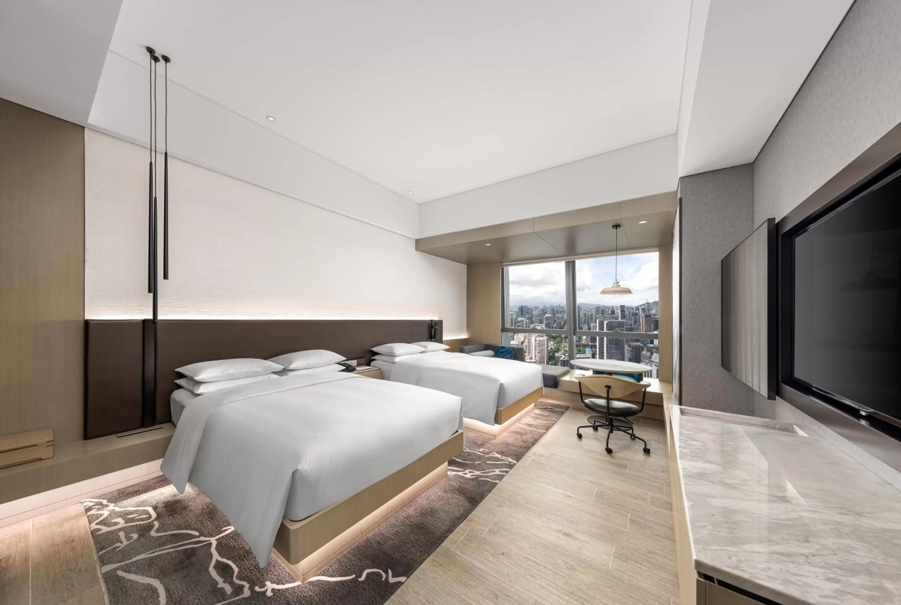 Photo of the whole room, Bed in Renaissance Shenzhen Bay Hotel