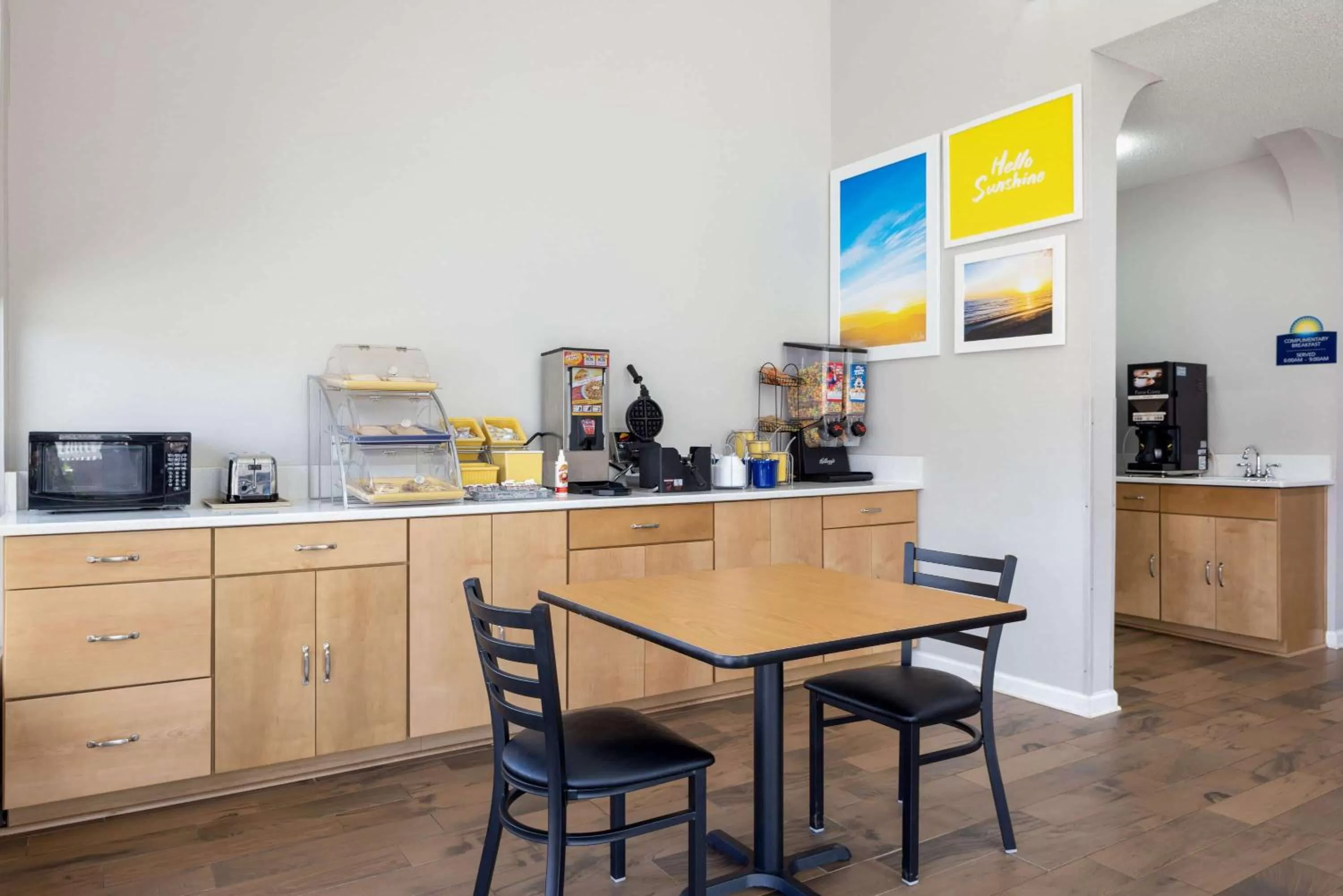 Restaurant/places to eat in Days Inn by Wyndham Jackson