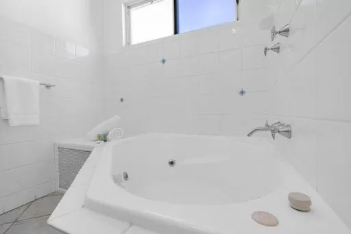 Shower in Sarayi Boutique Hotel