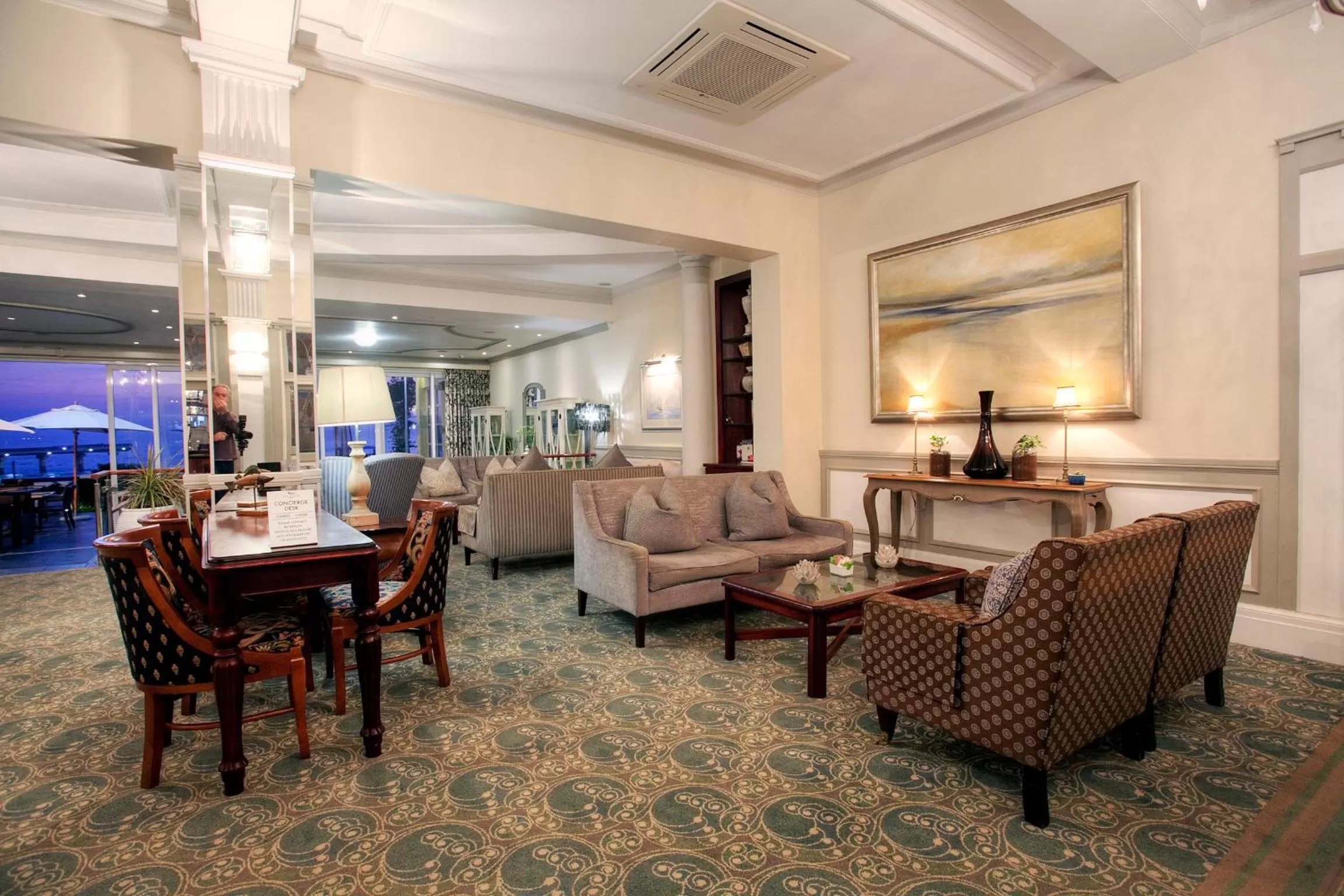 Lounge or bar in The Beach Hotel