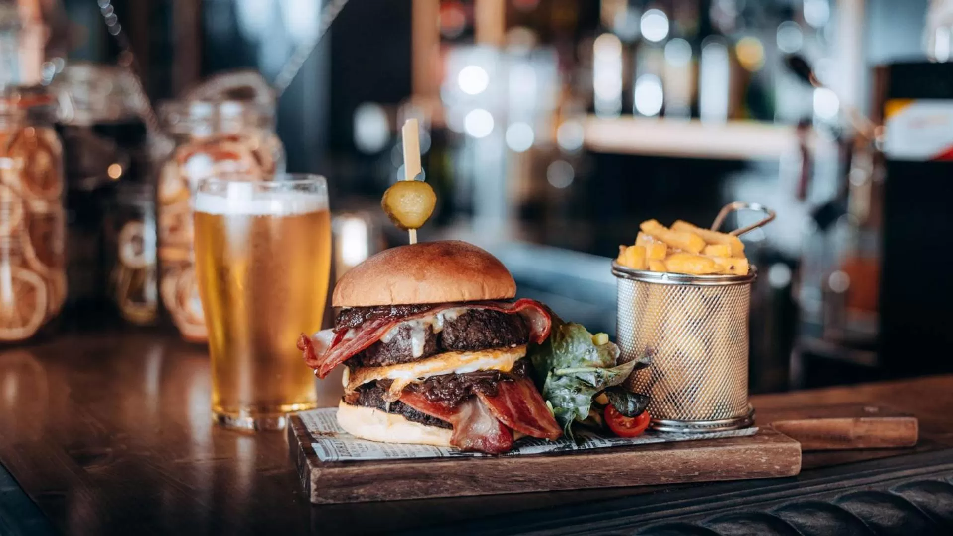 Restaurant/places to eat in AX The Saint John