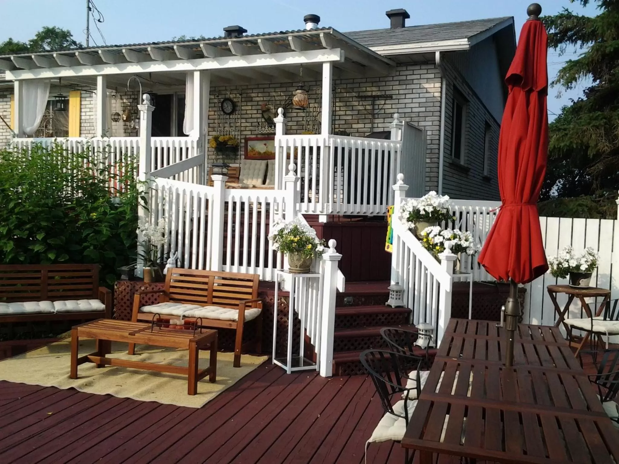 Patio in Atelier Galerie Anne Drouin Peinture & Pension