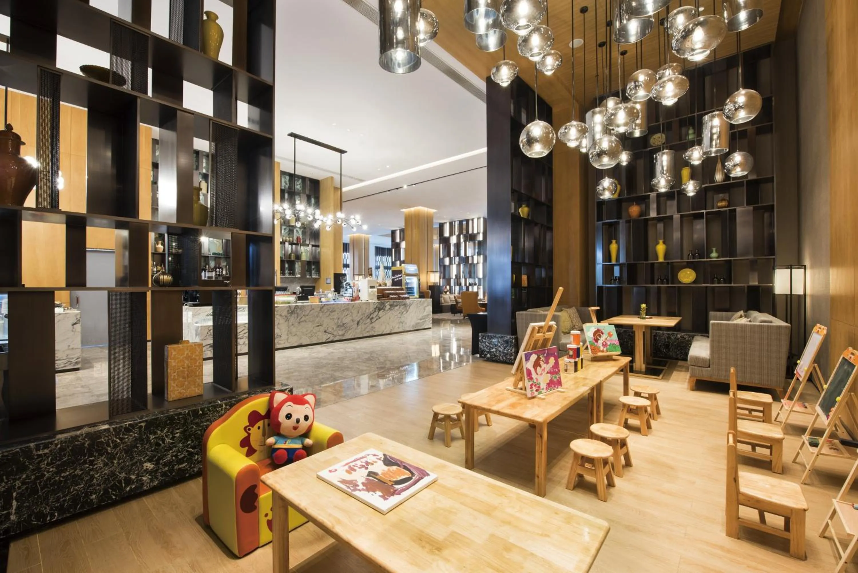 Area and facilities in Crowne Plaza - Kunming Ancient Dian Town by IHG