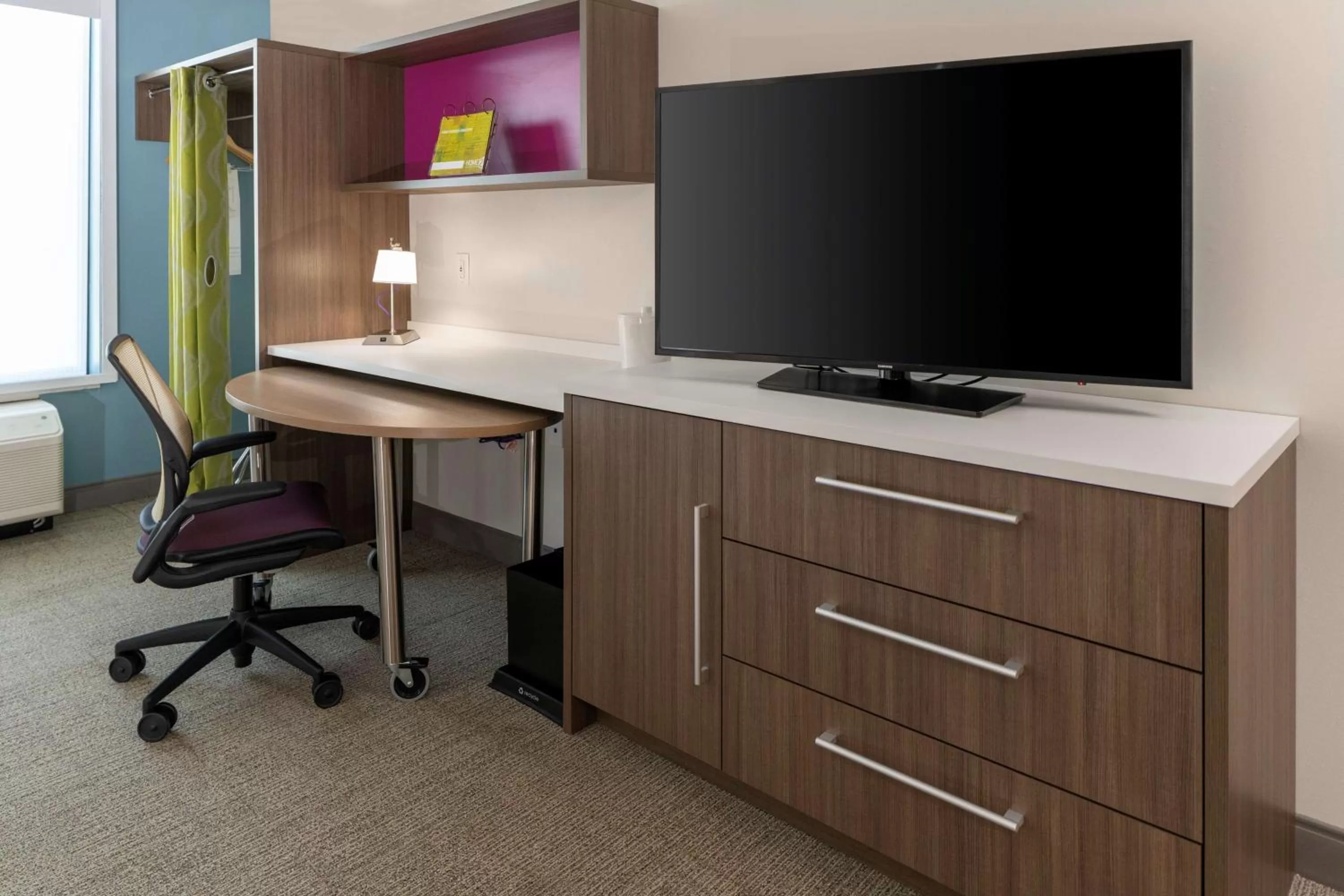 Bedroom in Home2 Suites By Hilton Buford Mall Of Georgia, Ga