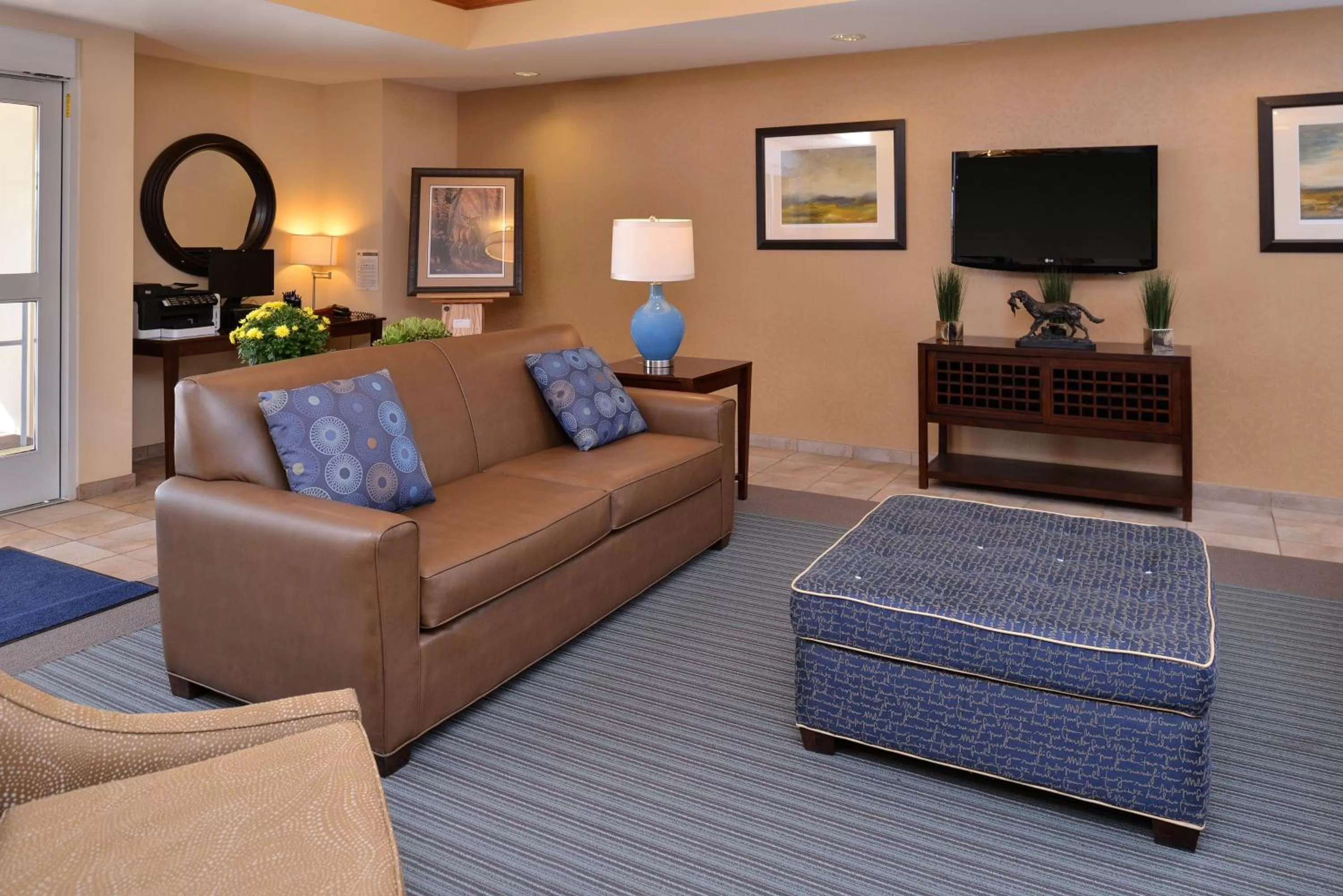 Property building in Candlewood Suites Williston by IHG