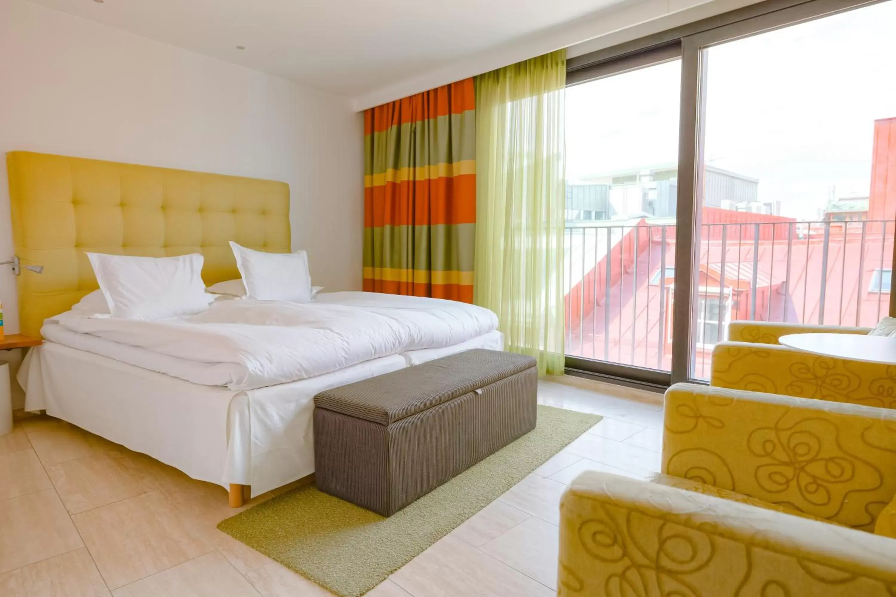 Standard King Room in Avalon Hotel Standard King Room in Avalon Hotel