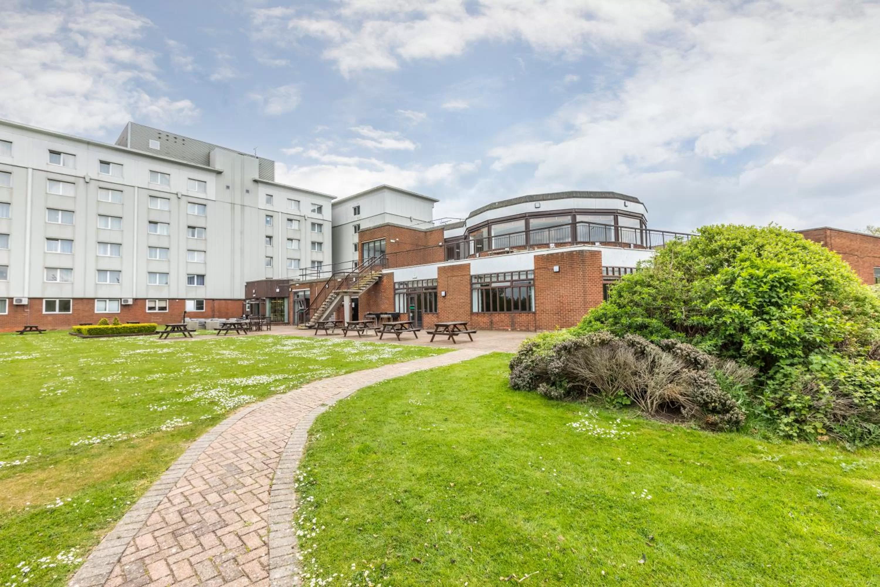 Property building in Holiday Inn Basildon by IHG